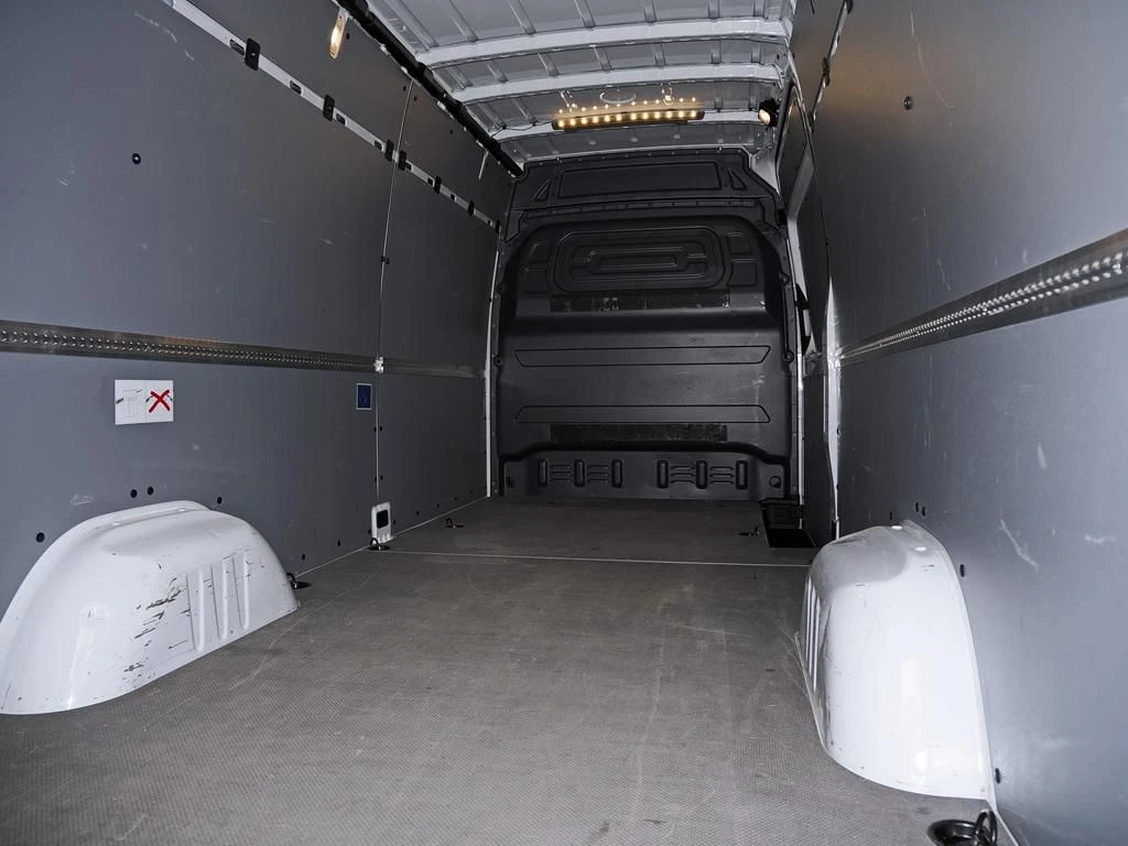 Mercedes-Benz-Sprinter 317-image-14