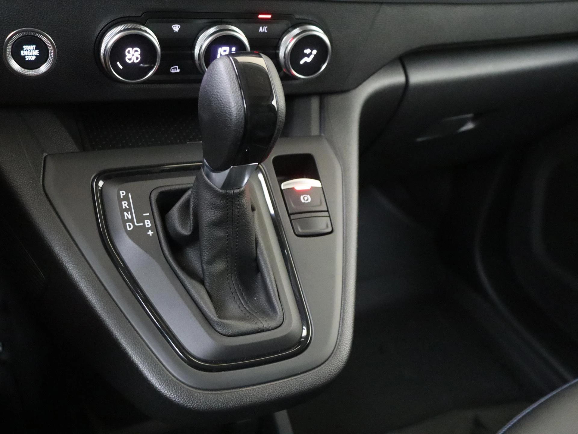 Nissan-Townstar-image-12