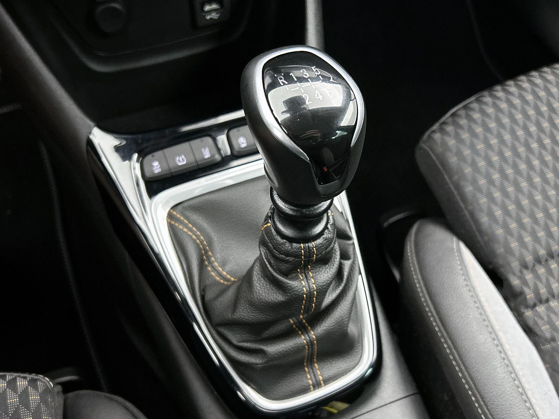 Opel-Crossland X-image-31