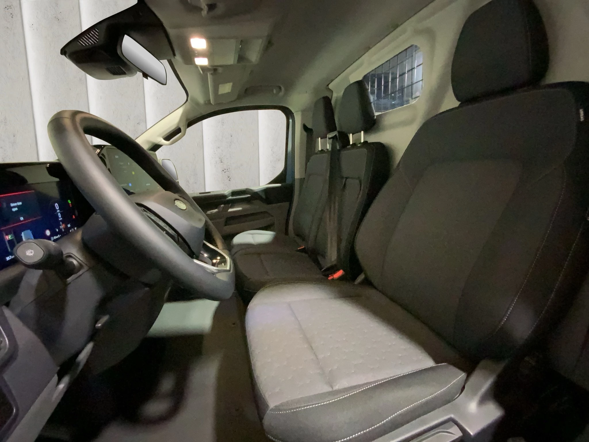 Ford-Transit Custom-image-8