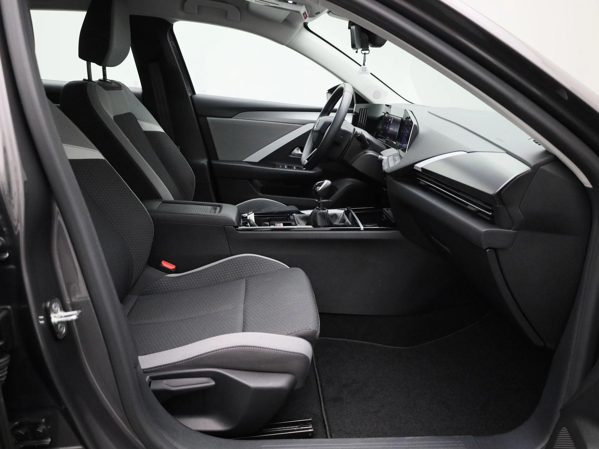 Opel-Astra-image-28