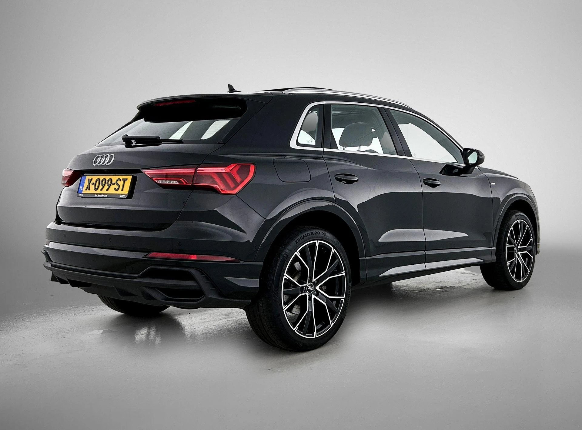 Audi-Q3-image-3