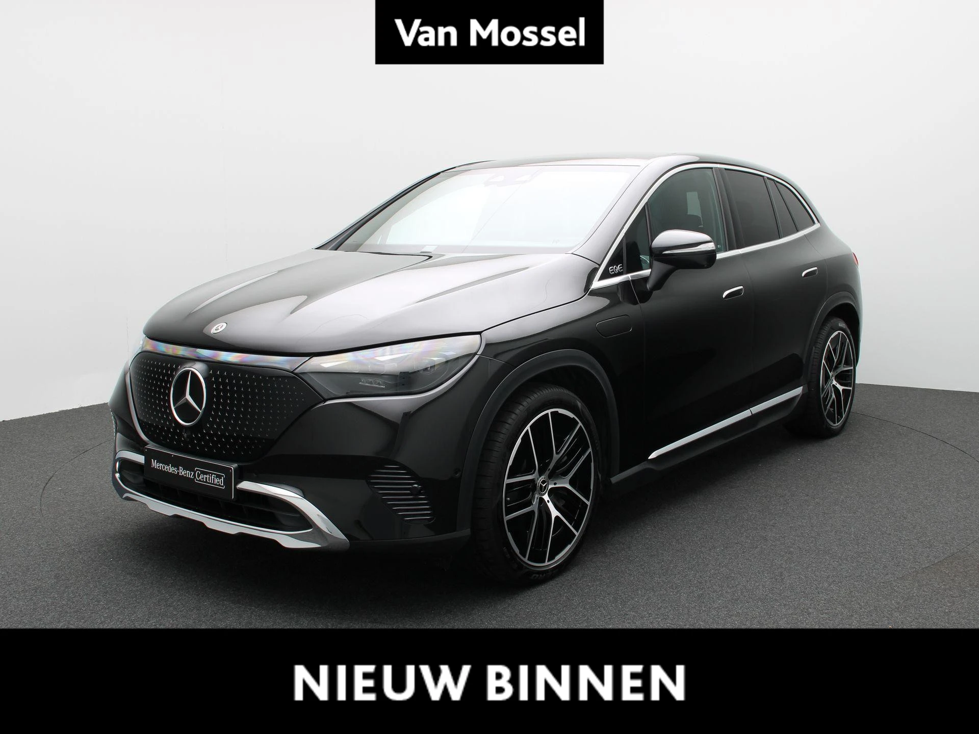 Mercedes-Benz-EQE-image-0