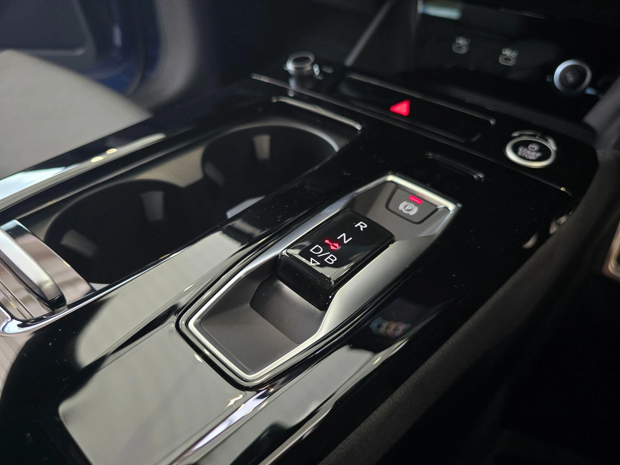 Audi-Q6 e-tron-image-8