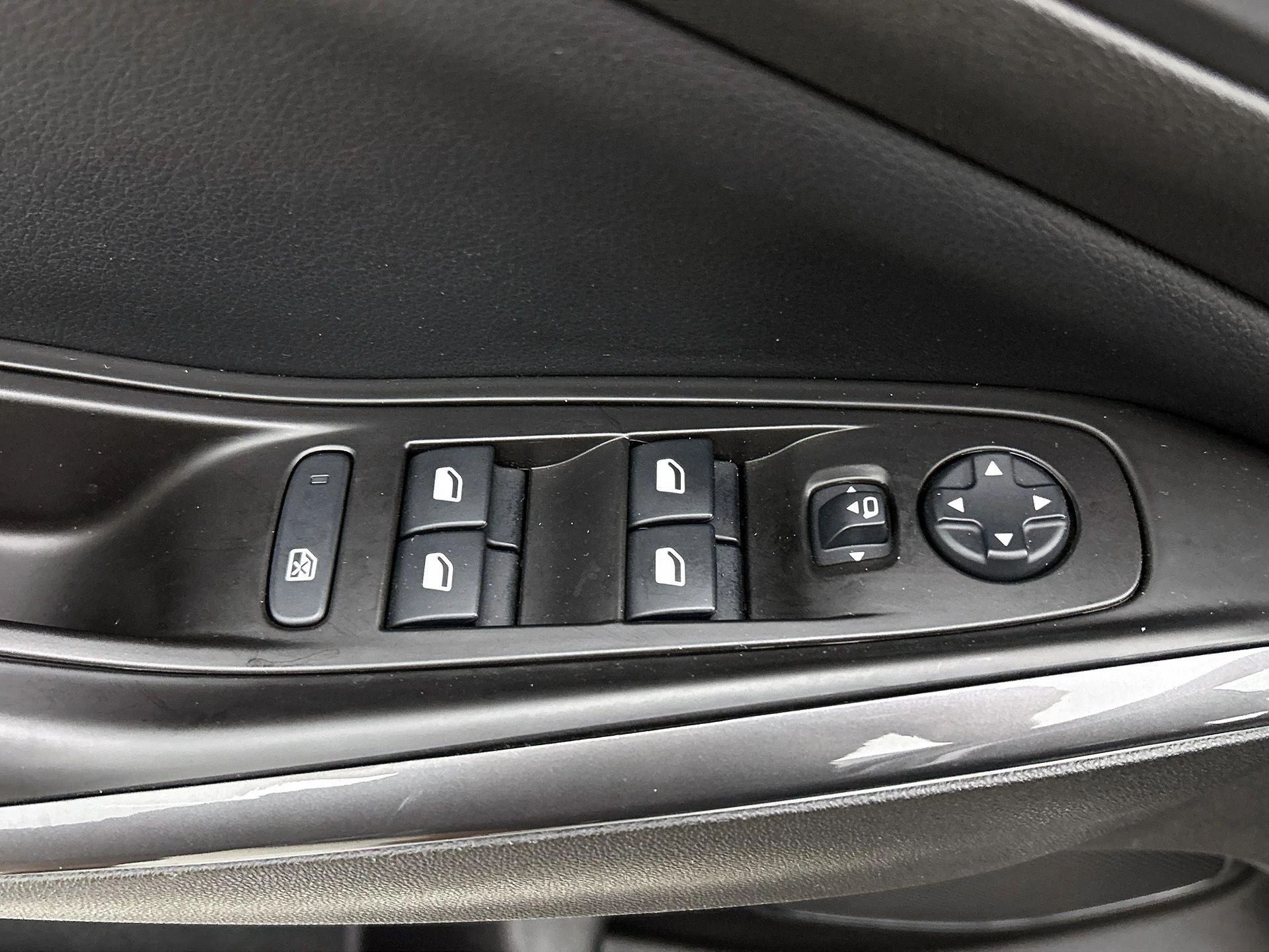Opel-Grandland X-image-37
