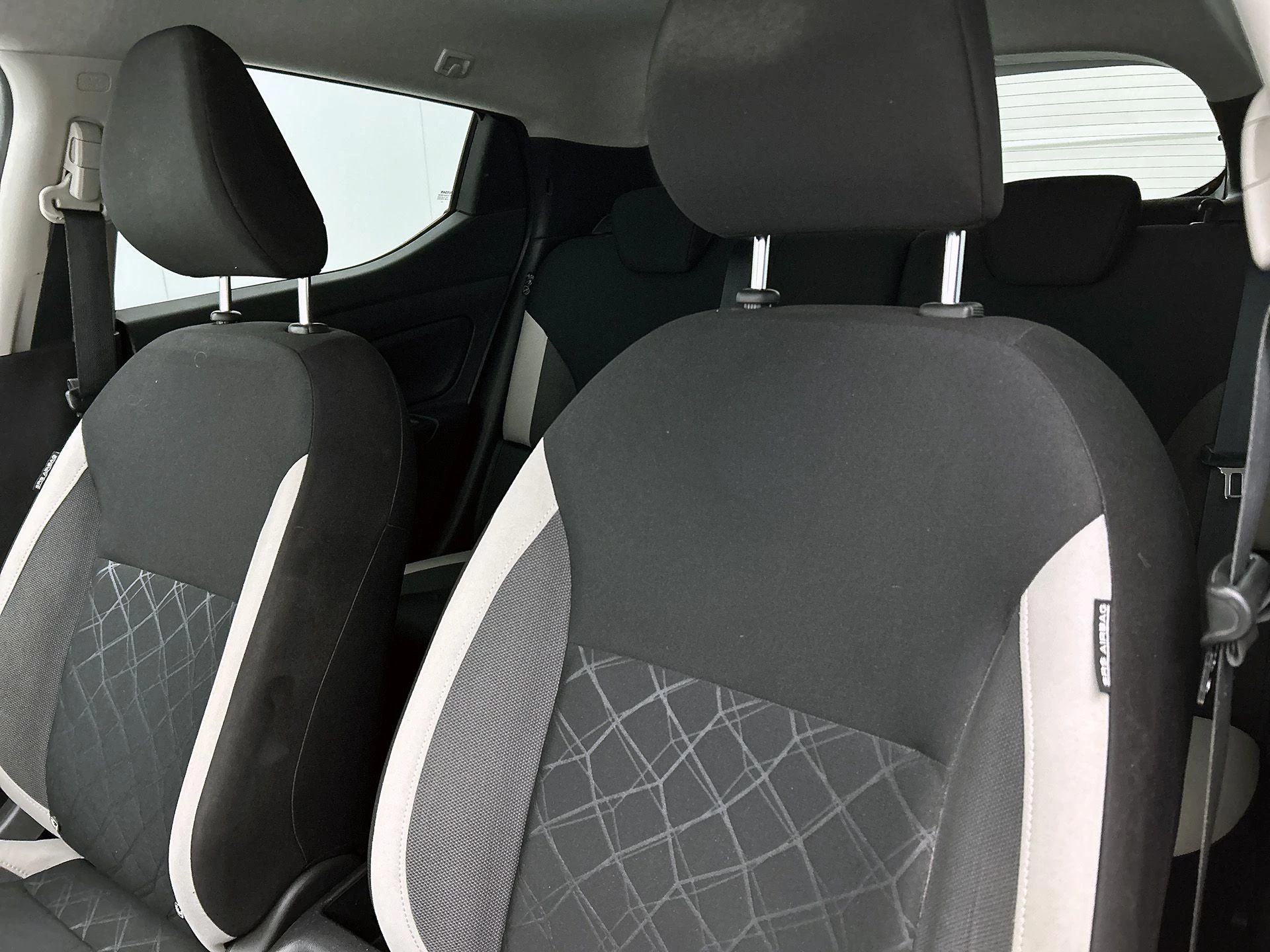 Nissan-Micra-image-10