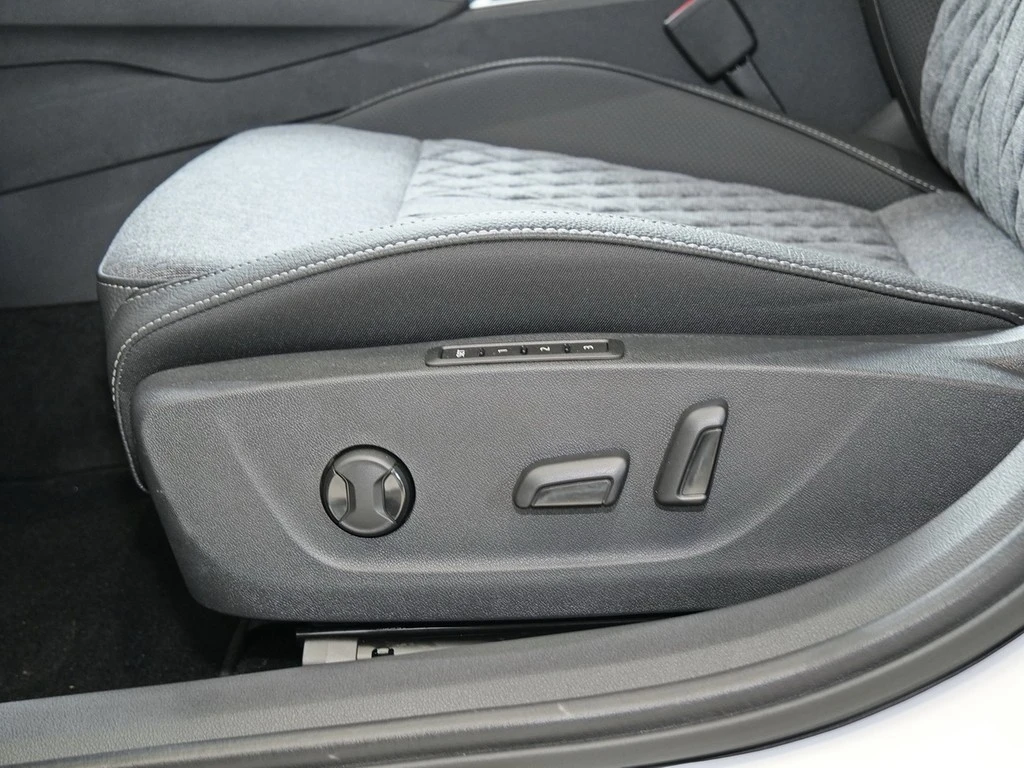 Škoda Octavia UPE br. 53.090,- Combi Sportline 1.5 l TSI mHEV DSG 110 kW / 150 PS