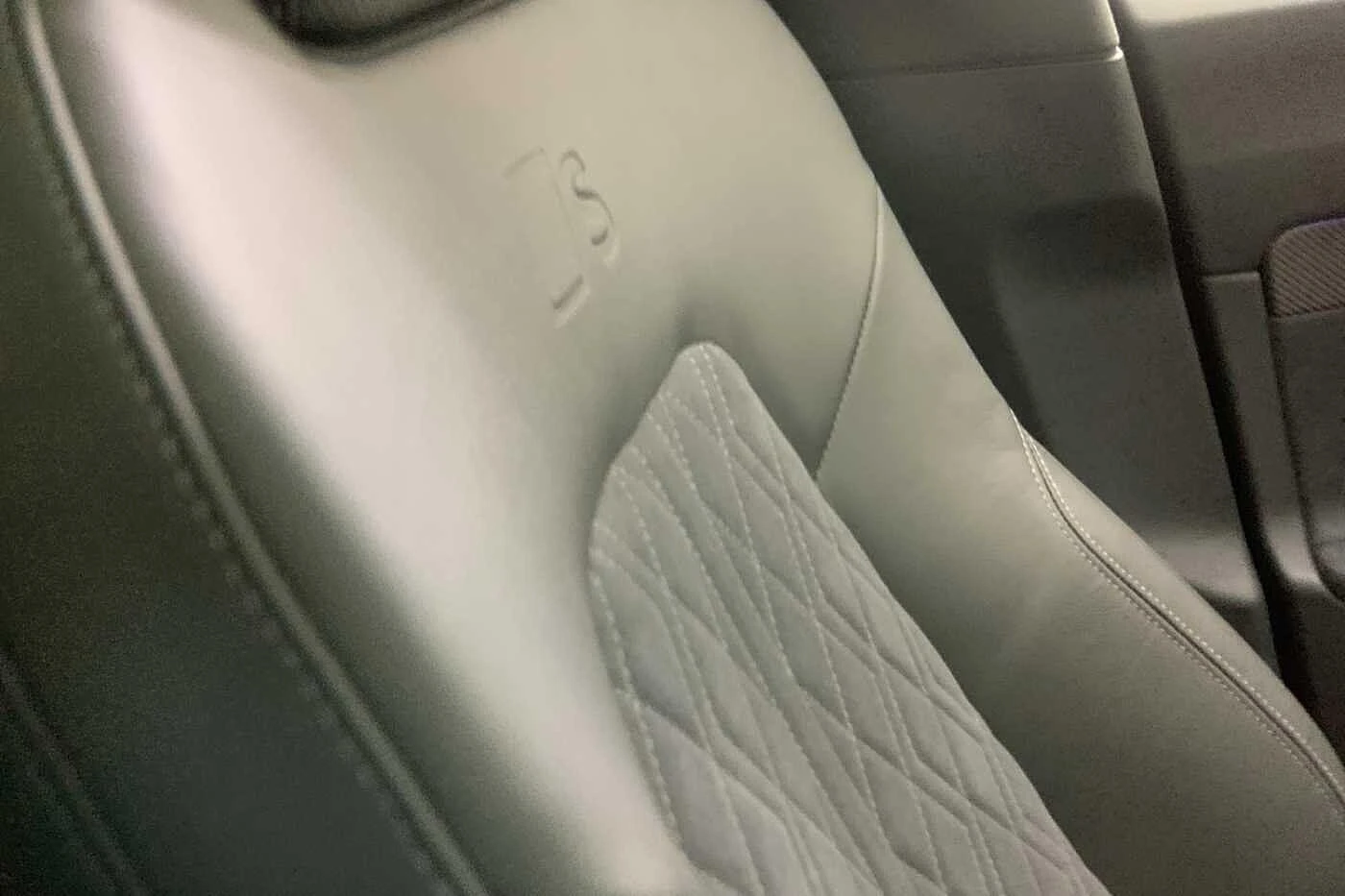 Audi-A6-image-18