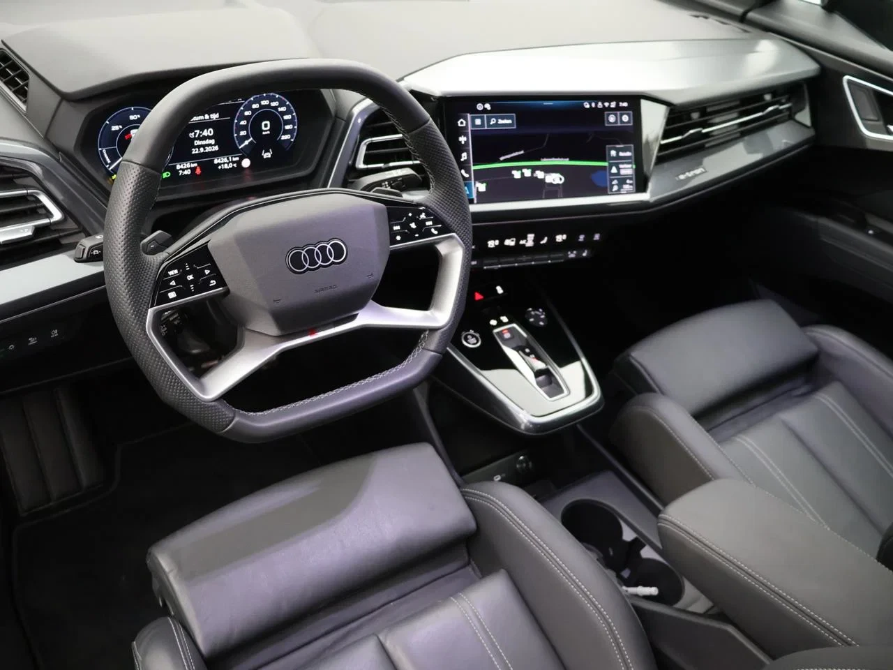 Audi-Q4 e-tron-image-9