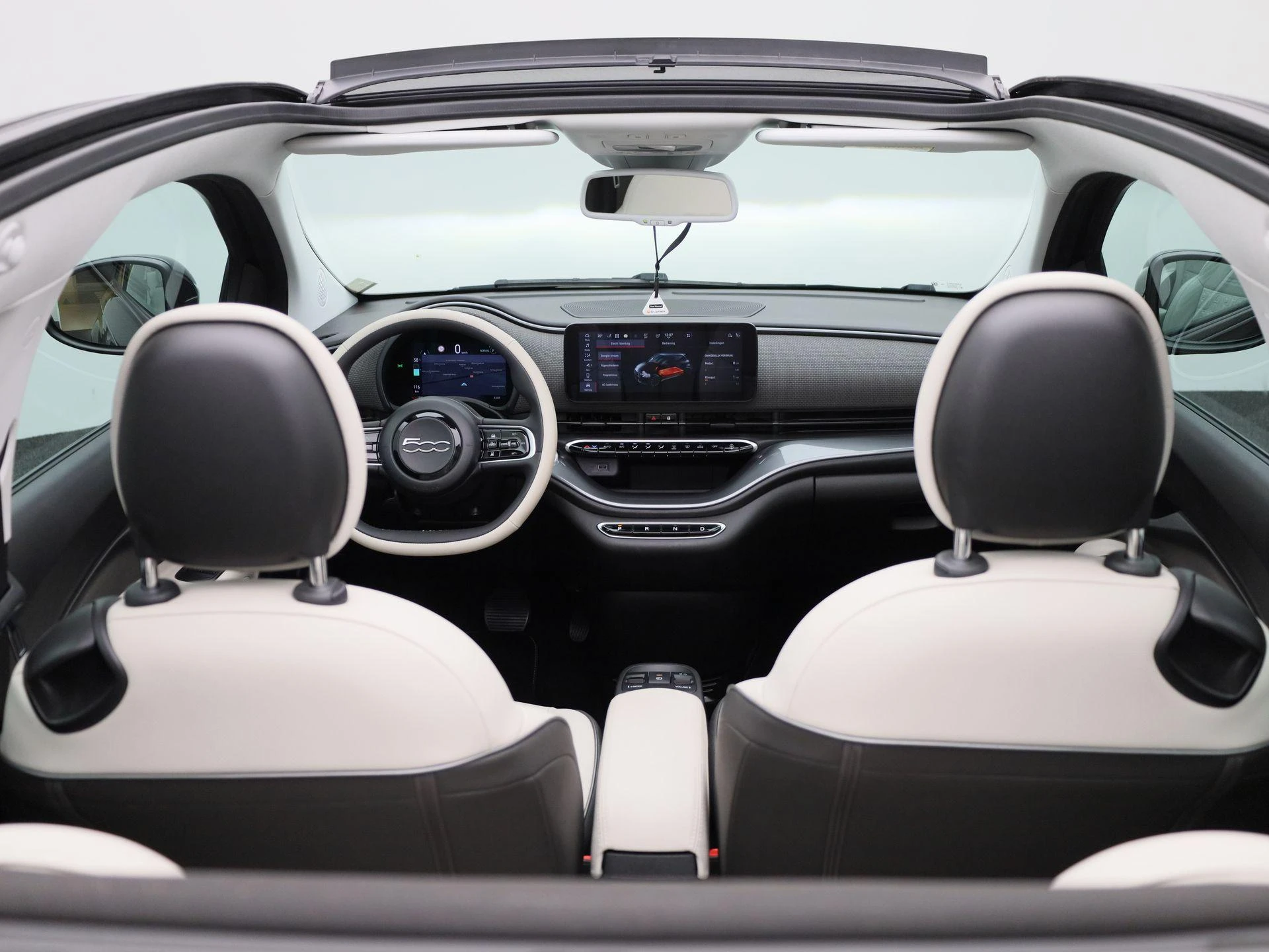 Fiat-500e-image-34