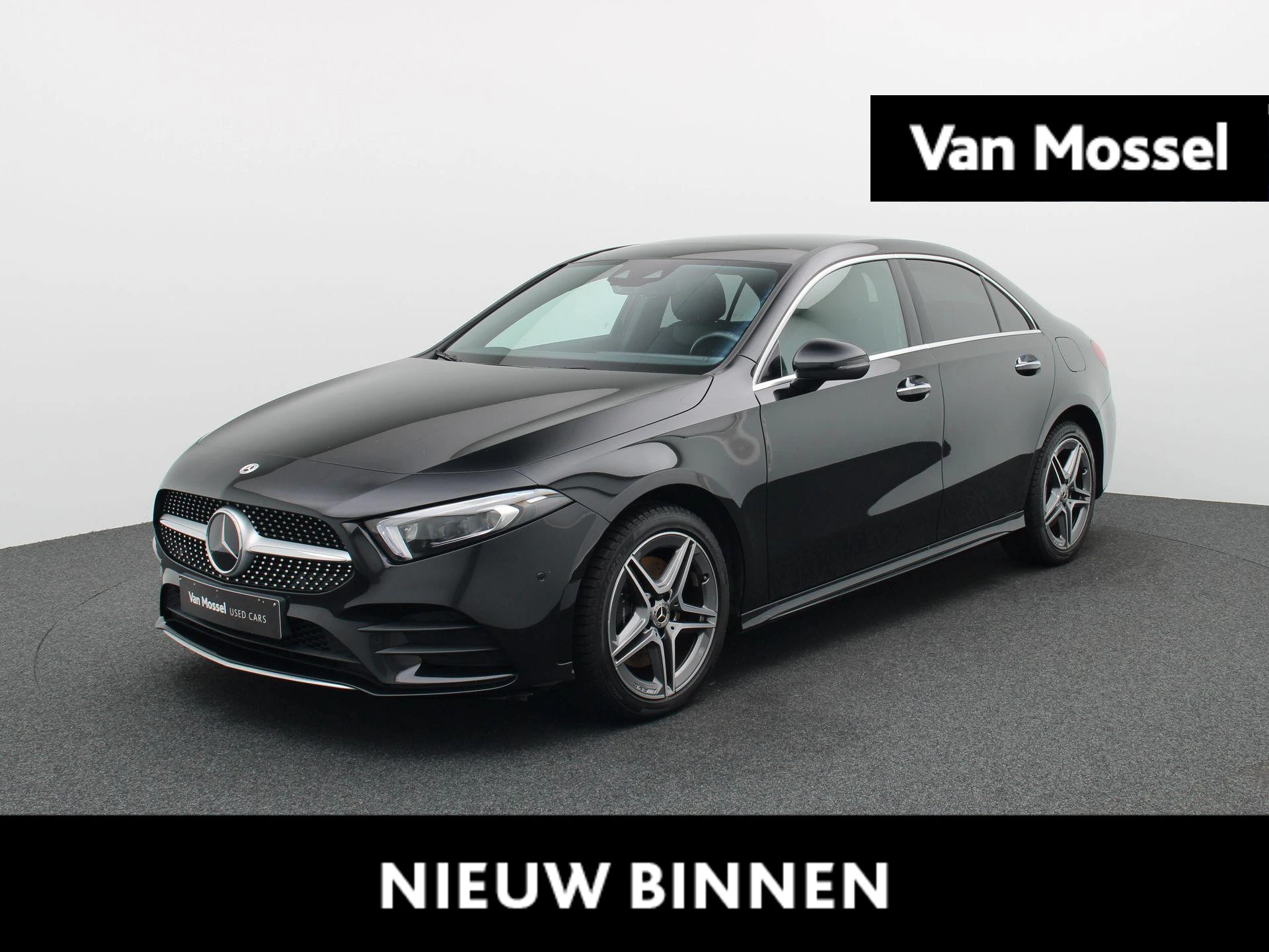 Mercedes-Benz-A-Klasse-image-0