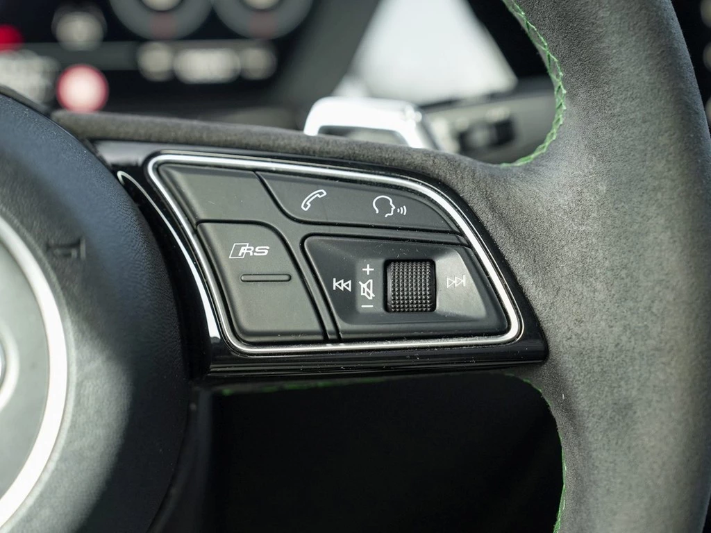 Audi RS3 Lim. TFSI qu. S tronic /MatrixLED/HuD/SAGA