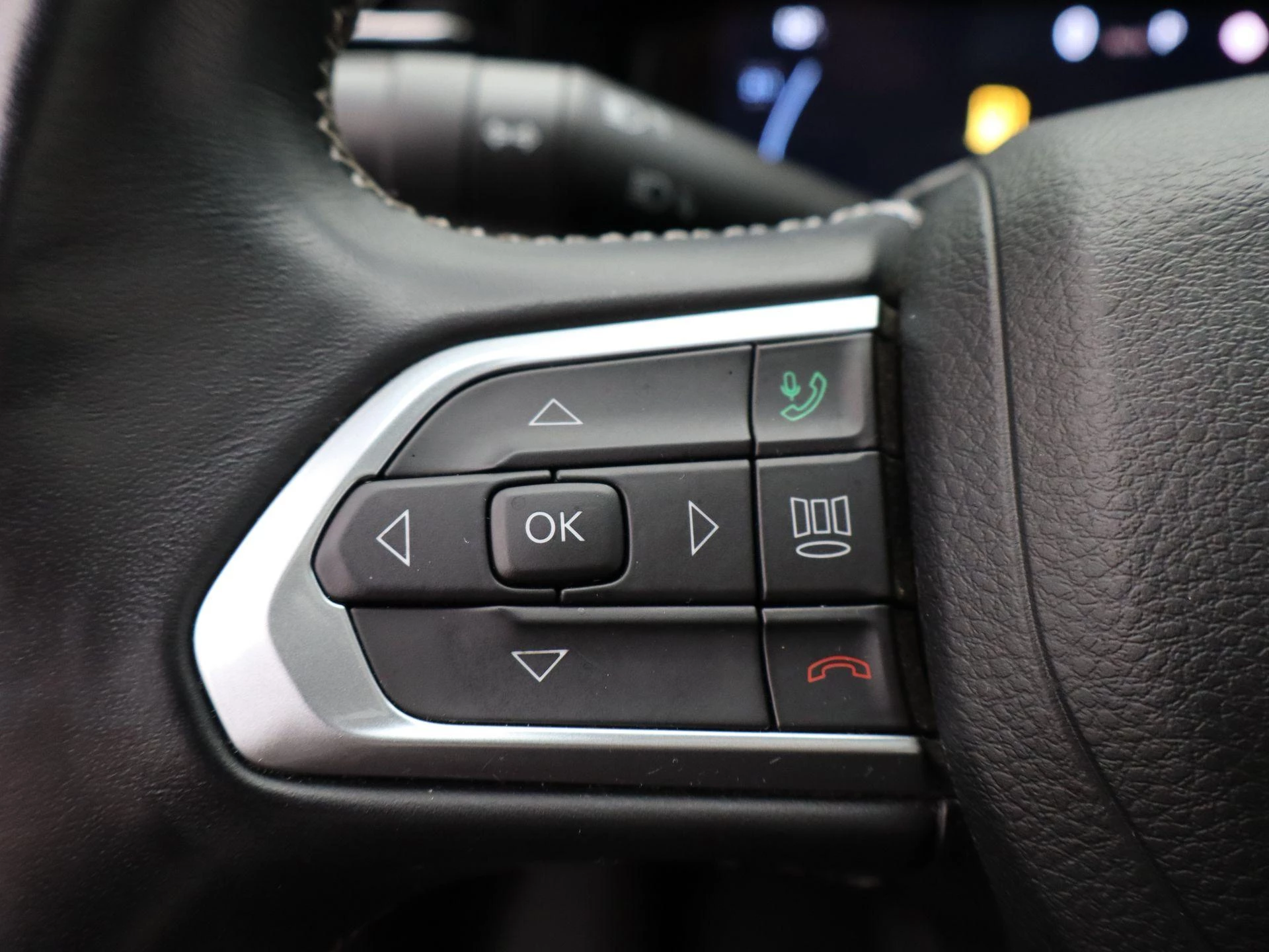 Jeep-Compass-image-25