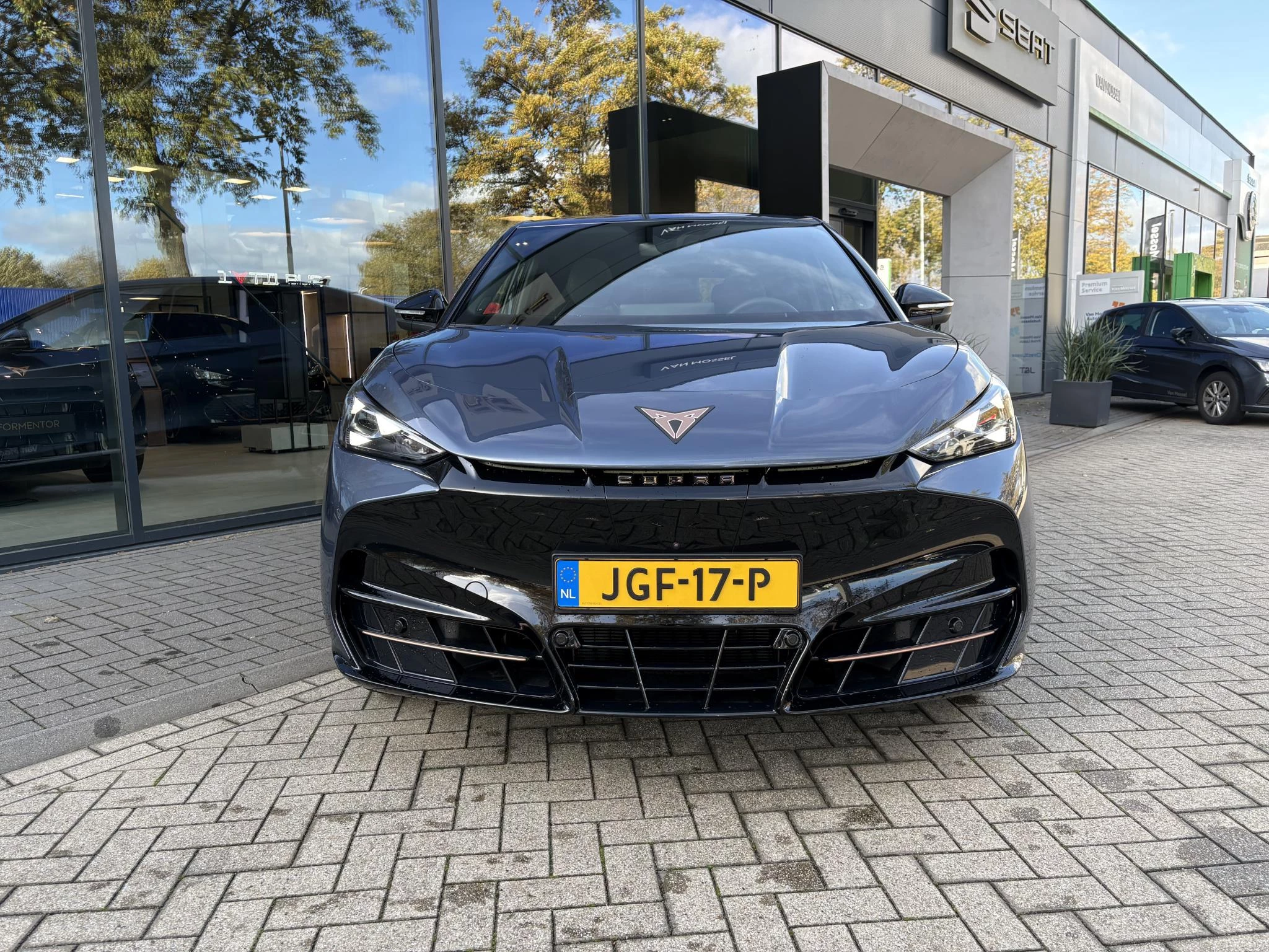 CUPRA-Tavascan-image-3