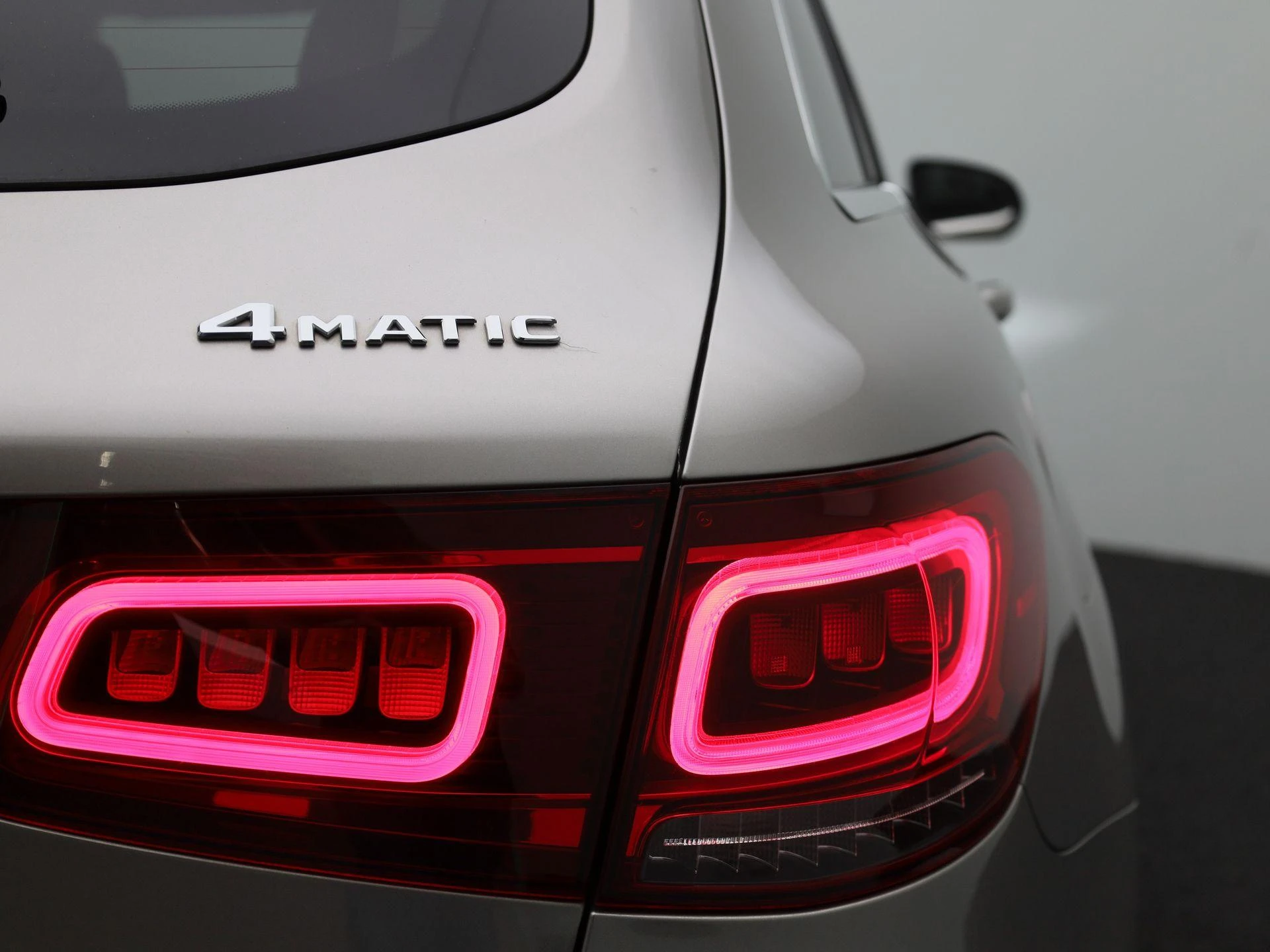 Mercedes-Benz-GLC-image-37