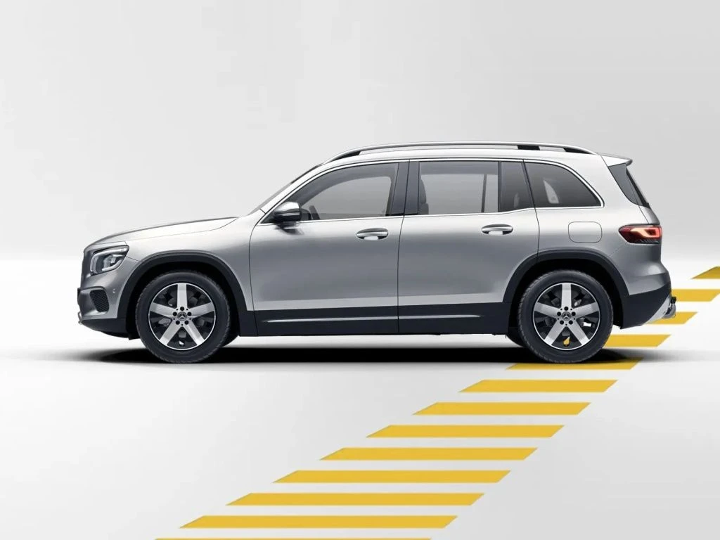 Mercedes-Benz-GLB 200-image-3