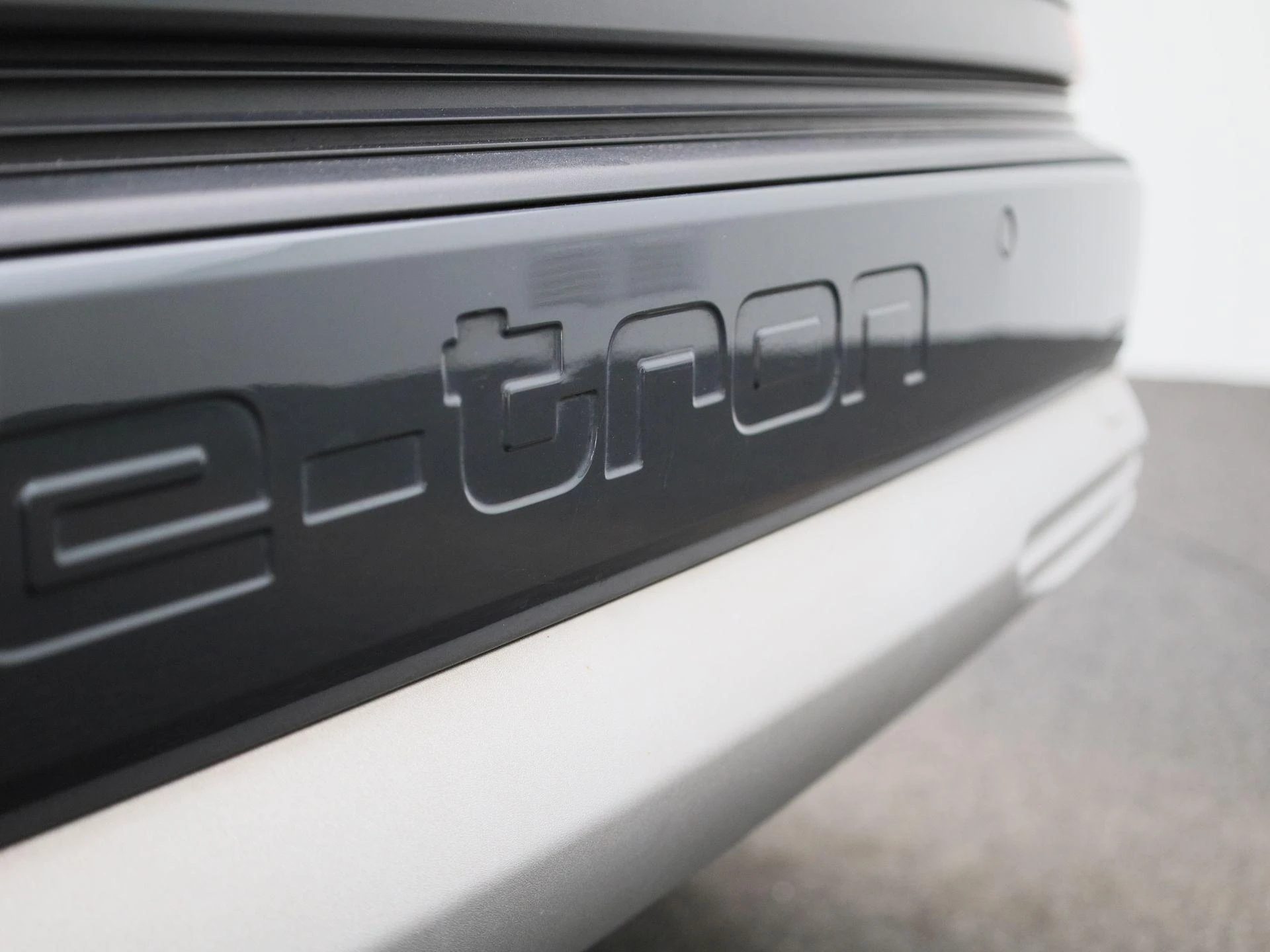 Audi-Q4 e-tron-image-41