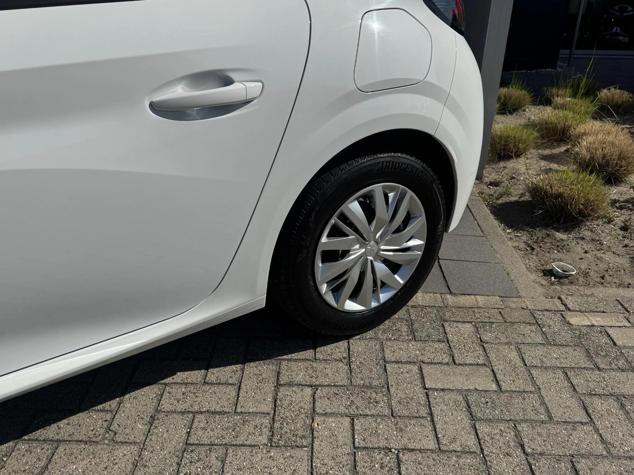 Peugeot-208-image-10