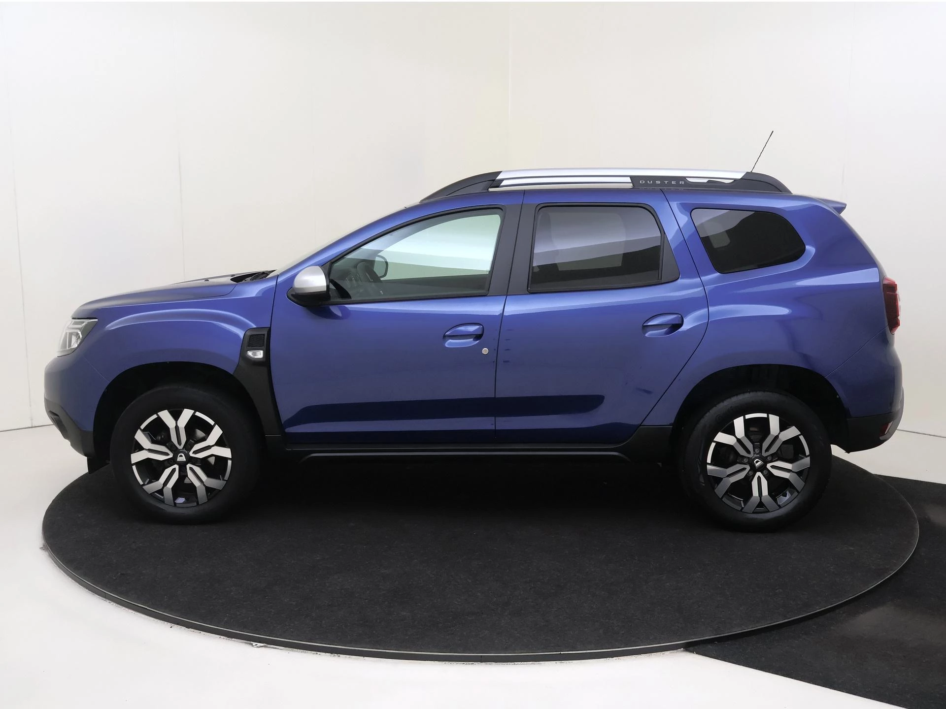 Dacia-Duster-image-11