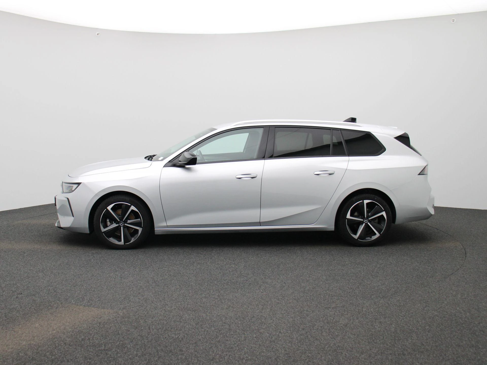 Opel-Astra-image-3