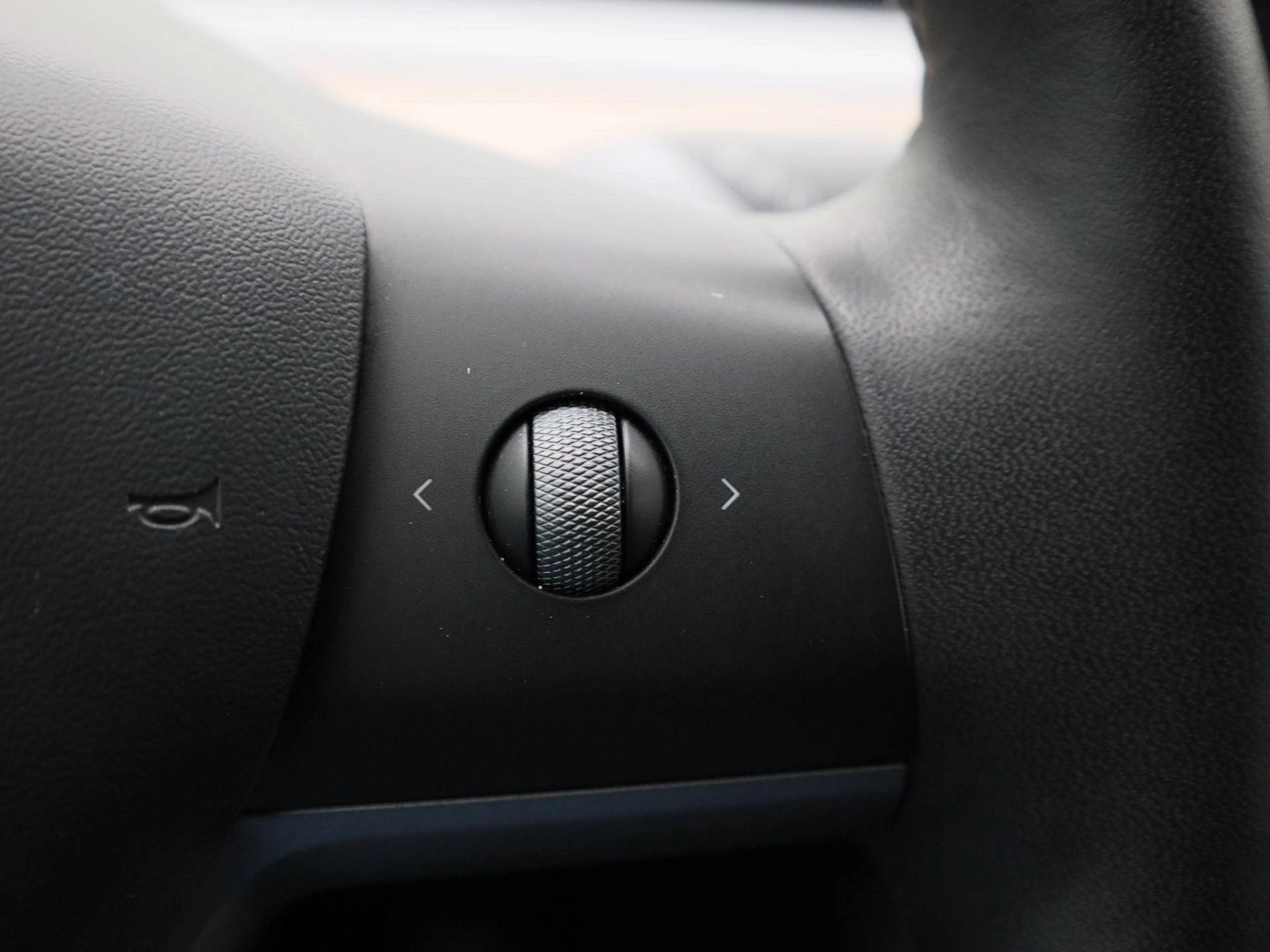 Tesla-Model 3-image-26
