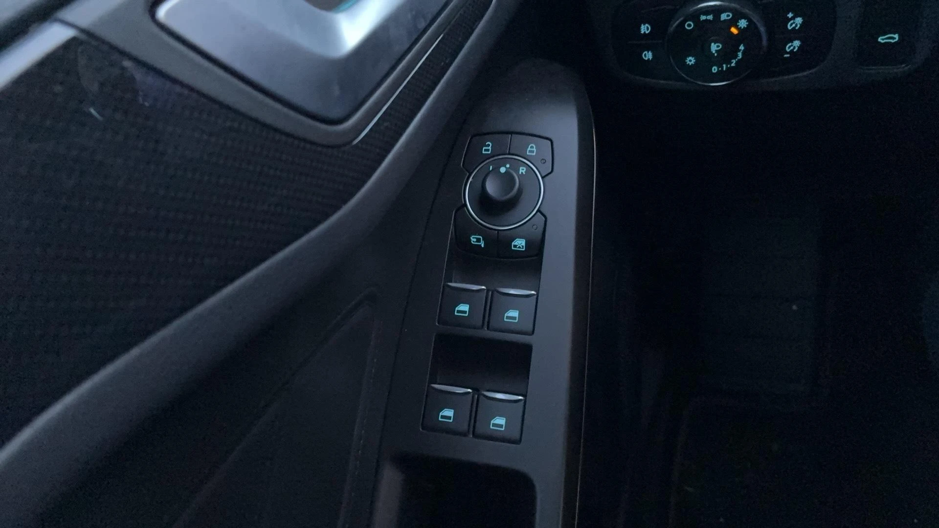 Ford-Focus-image-13