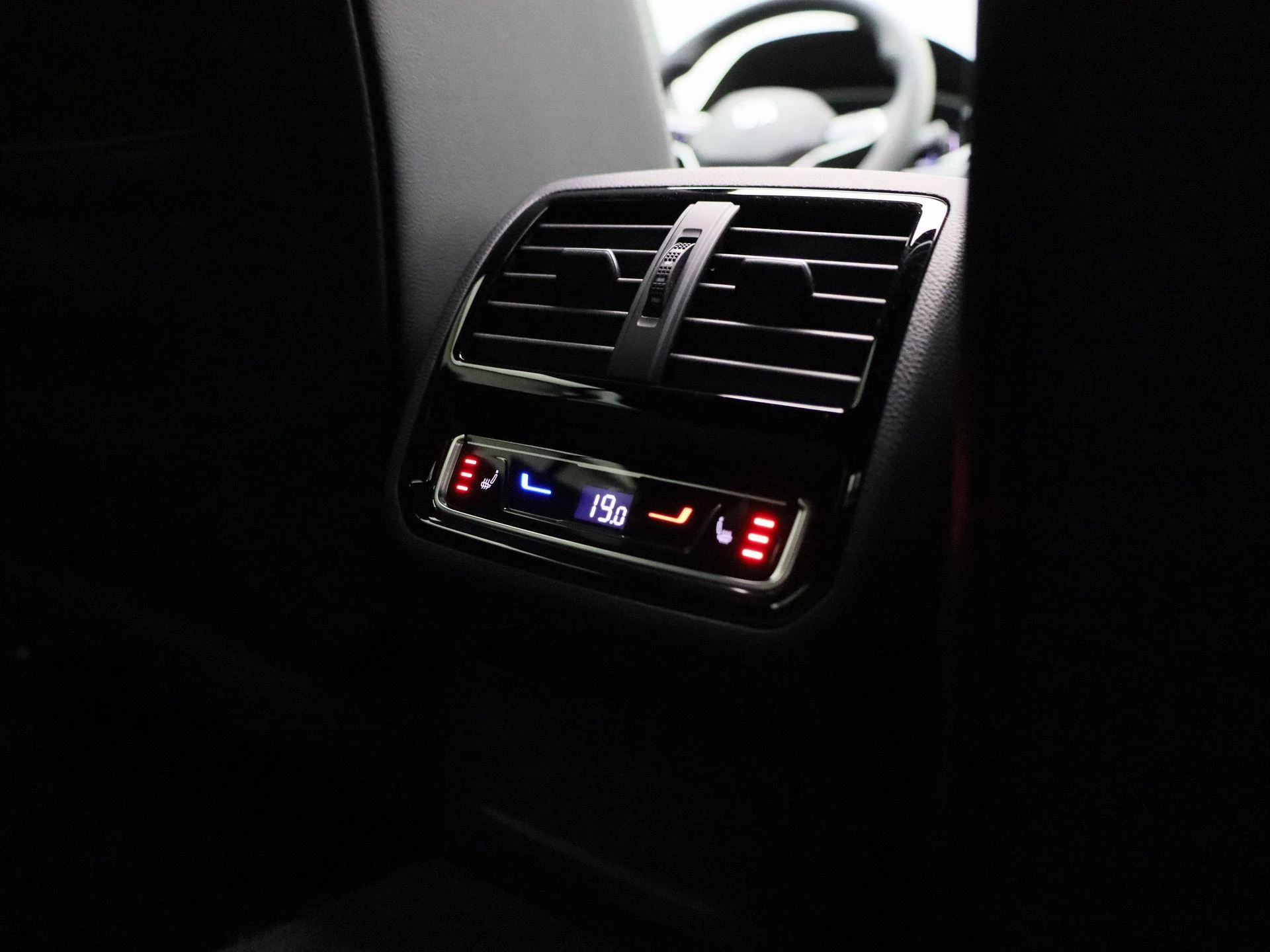 Volkswagen-Arteon-image-42