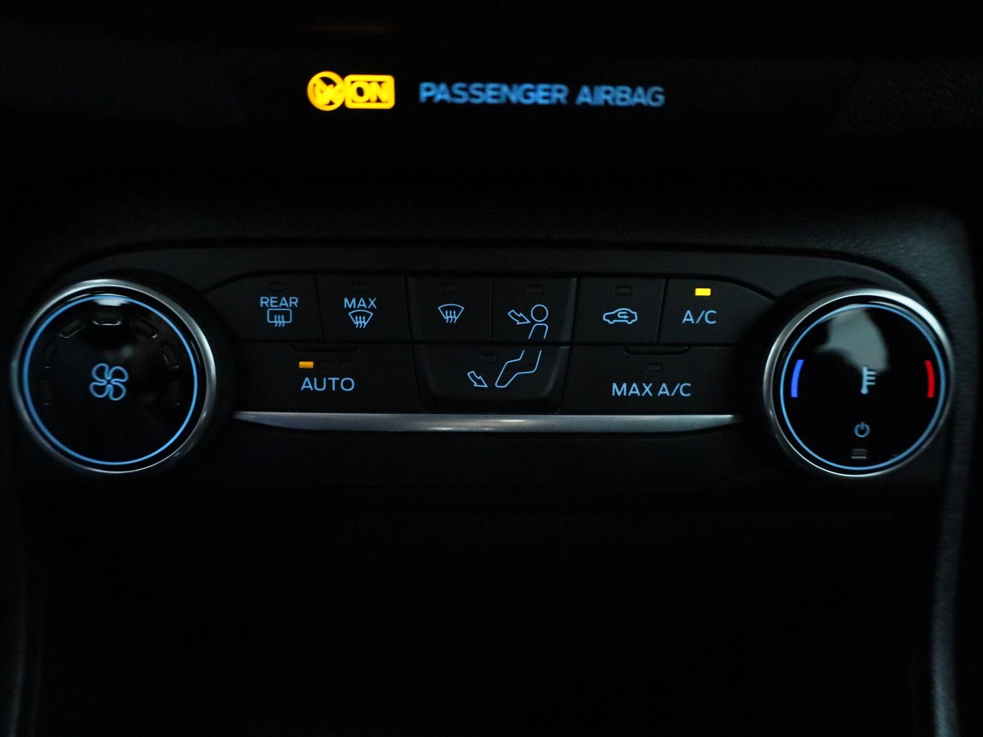 Ford Fiesta 1.0 EcoBoost Hybrid Titanium