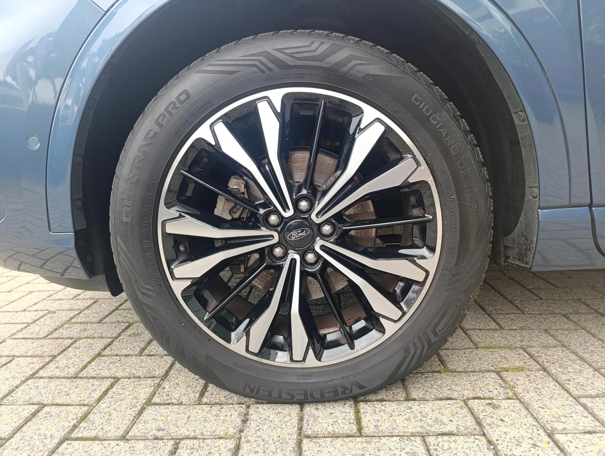 Ford-Kuga-image-8
