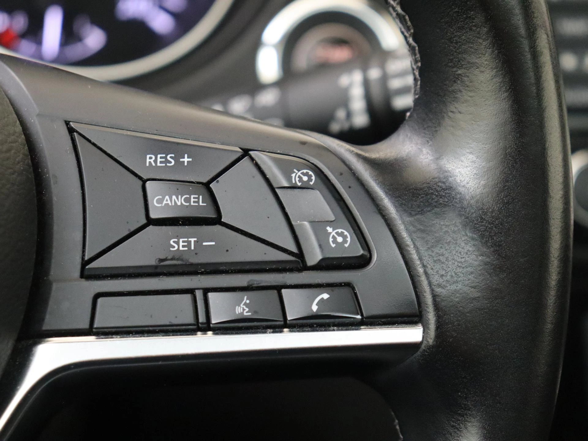 Nissan-QASHQAI-image-13