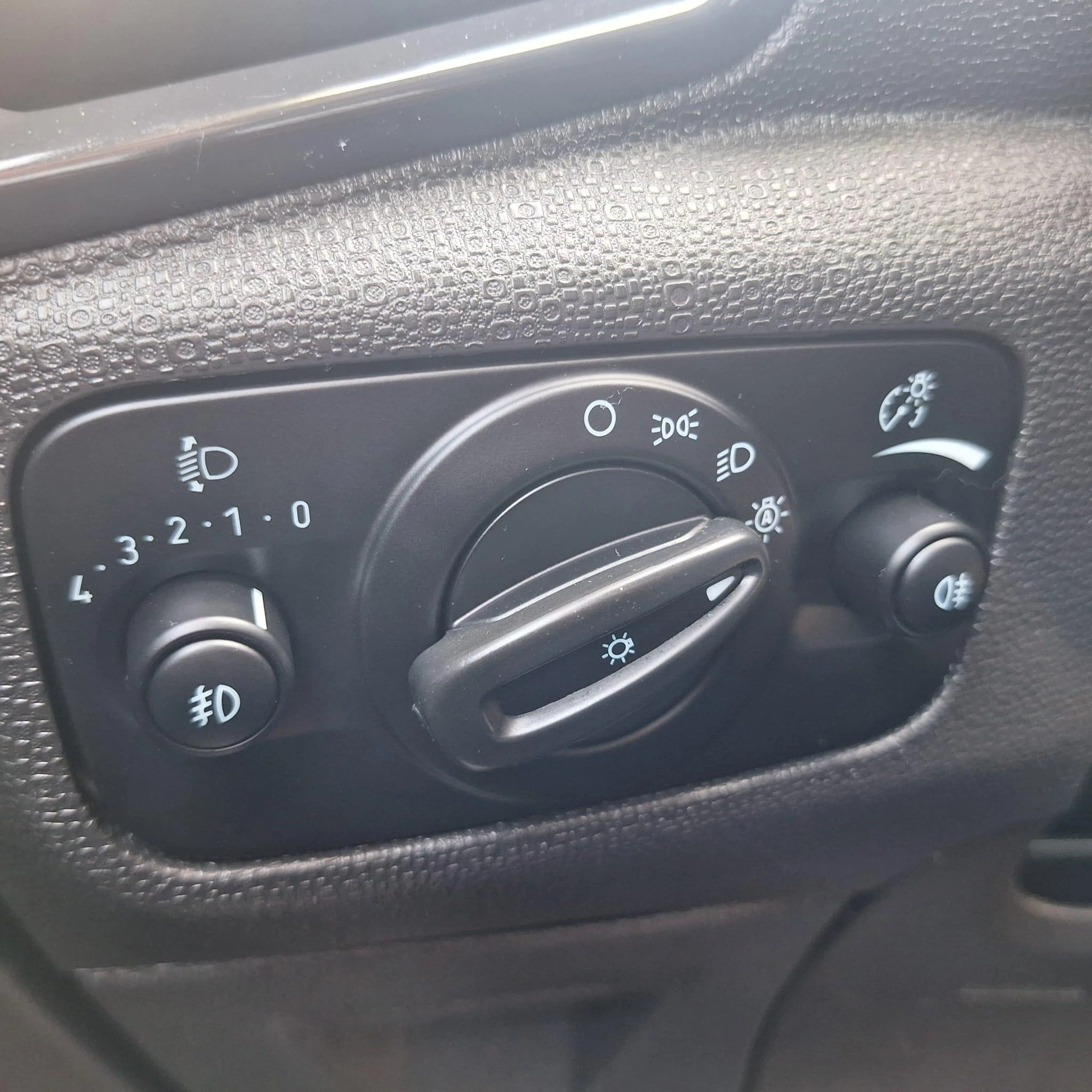 Ford-EcoSport-image-20