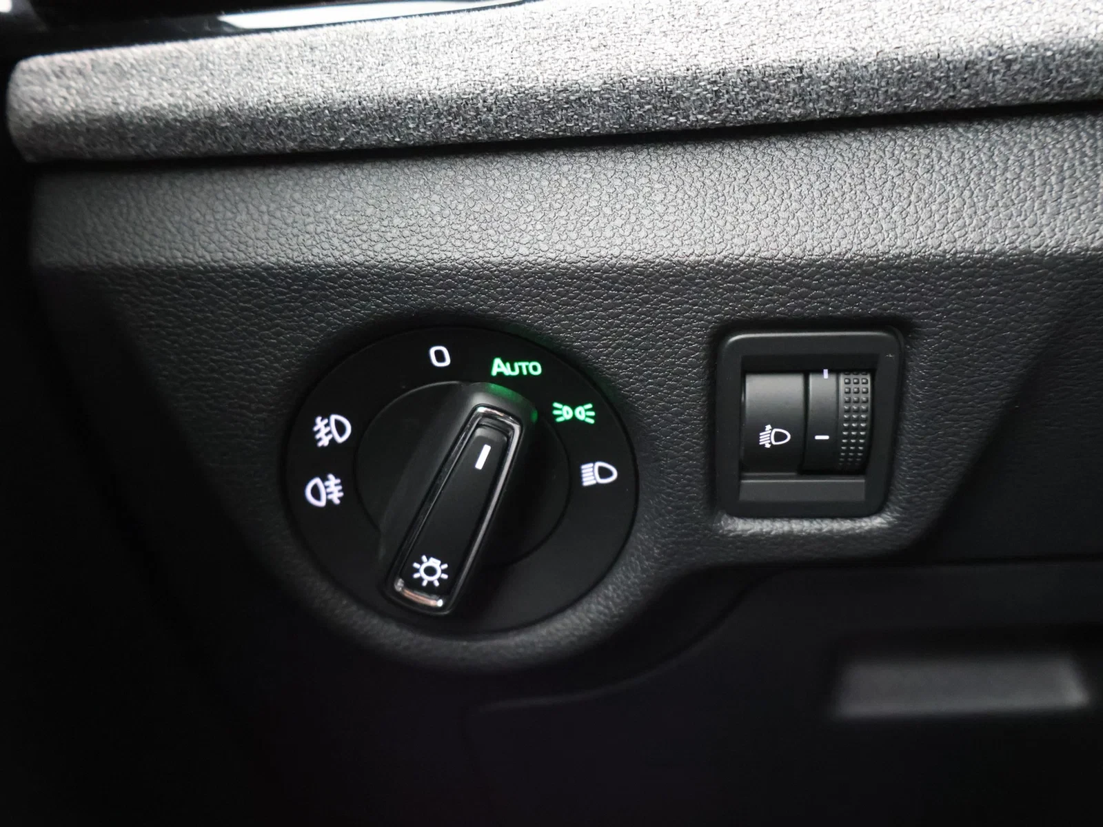 Škoda Kamiq Kamiq Selection 1.0TSI 116PK *AUTOMAAT*CAMERA*PDC*CRUISE*VIRTUAL COCKPIT*APP-CONNECT*...*