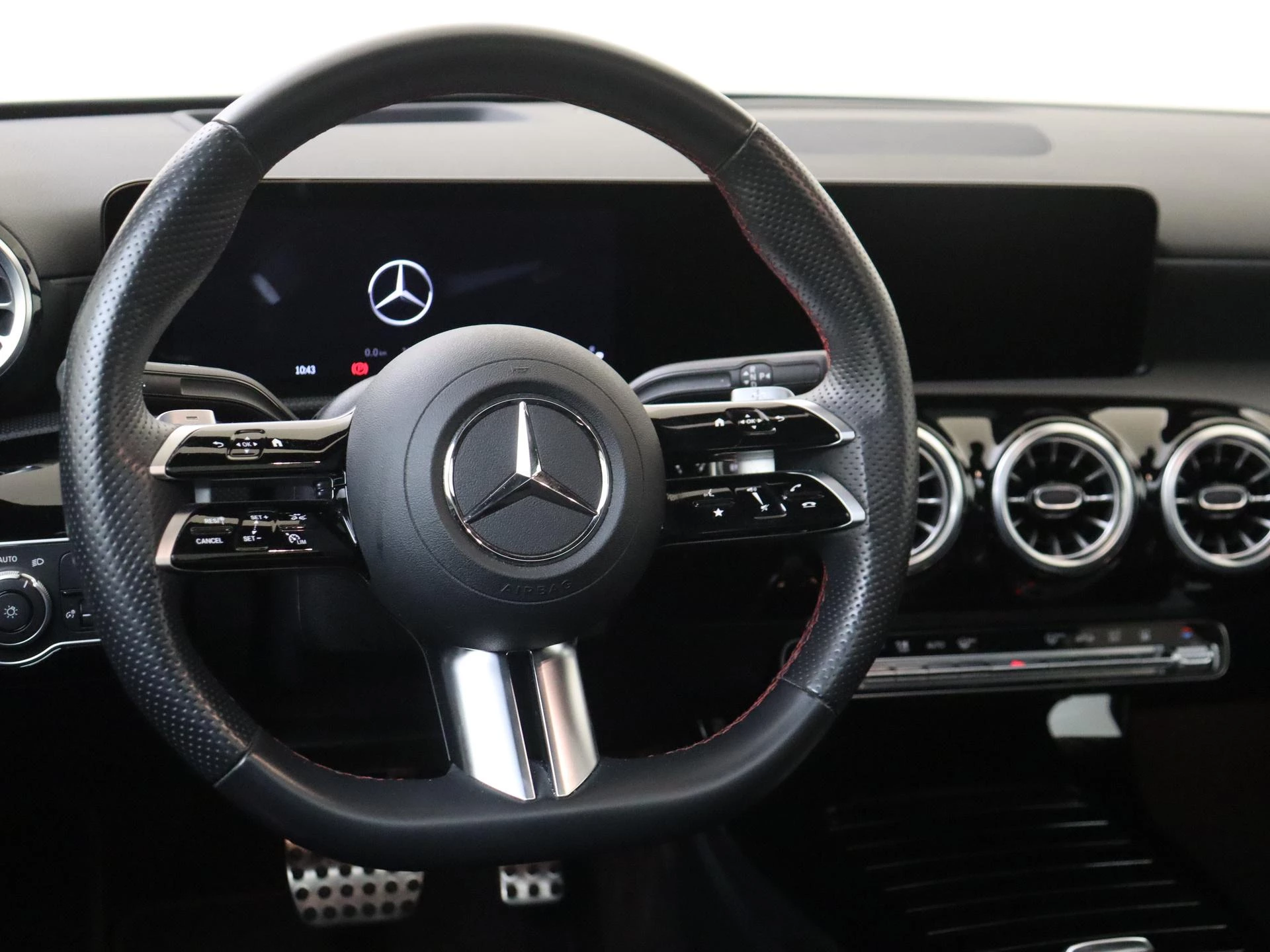Mercedes-Benz A-Klasse 250 e Business Solution AMG