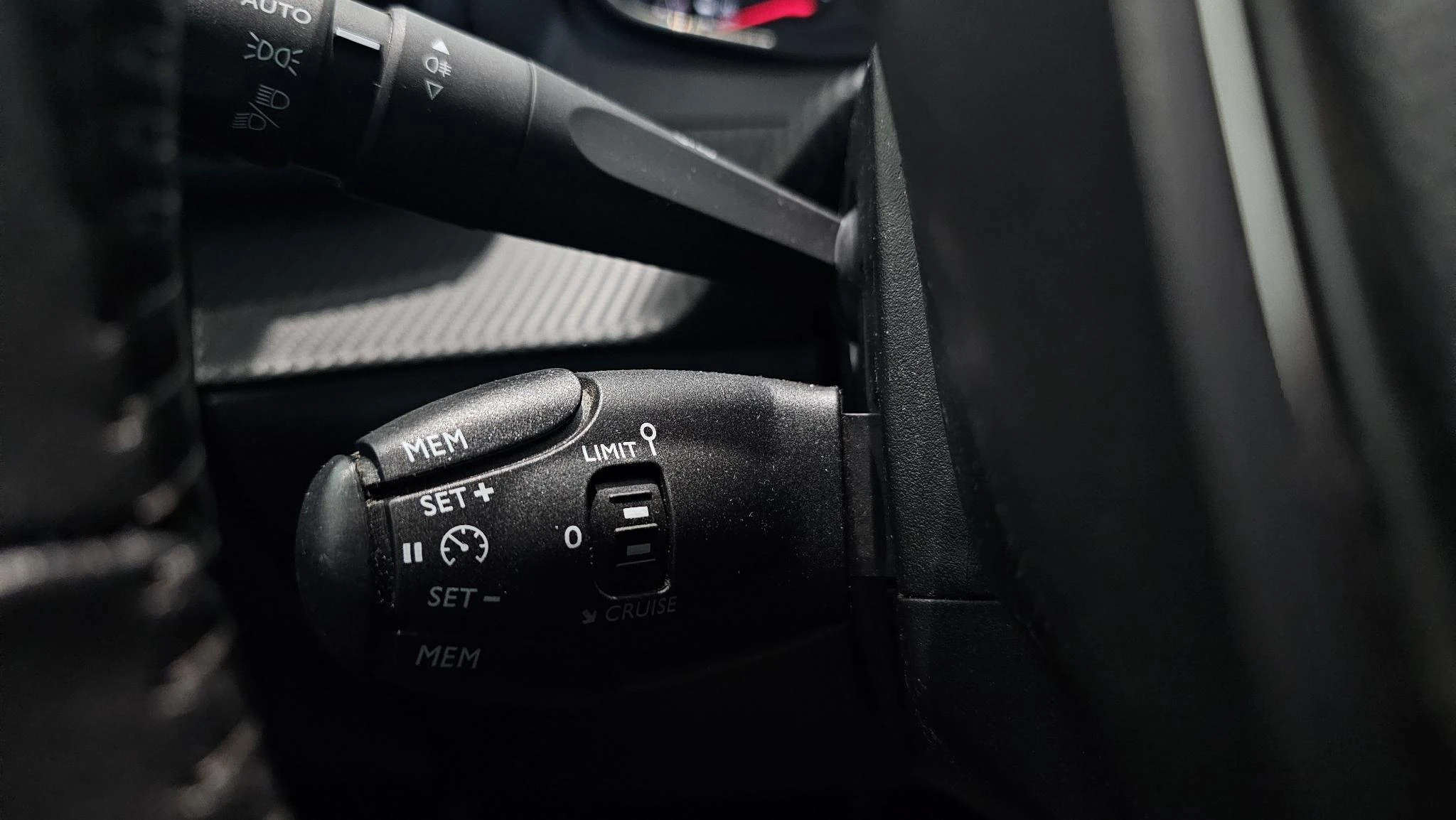 Peugeot-208-image-17