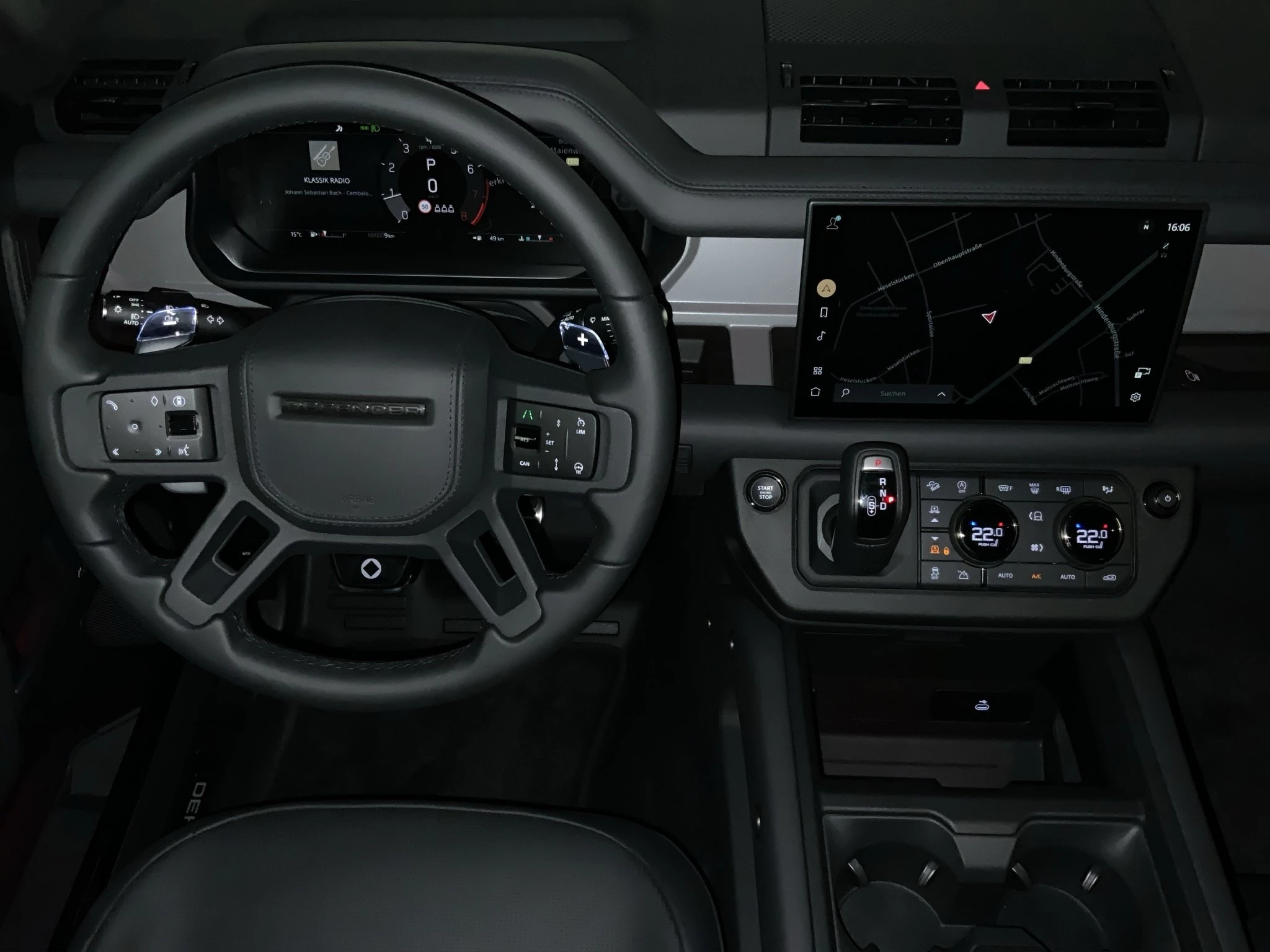 Land Rover-Defender-image-11