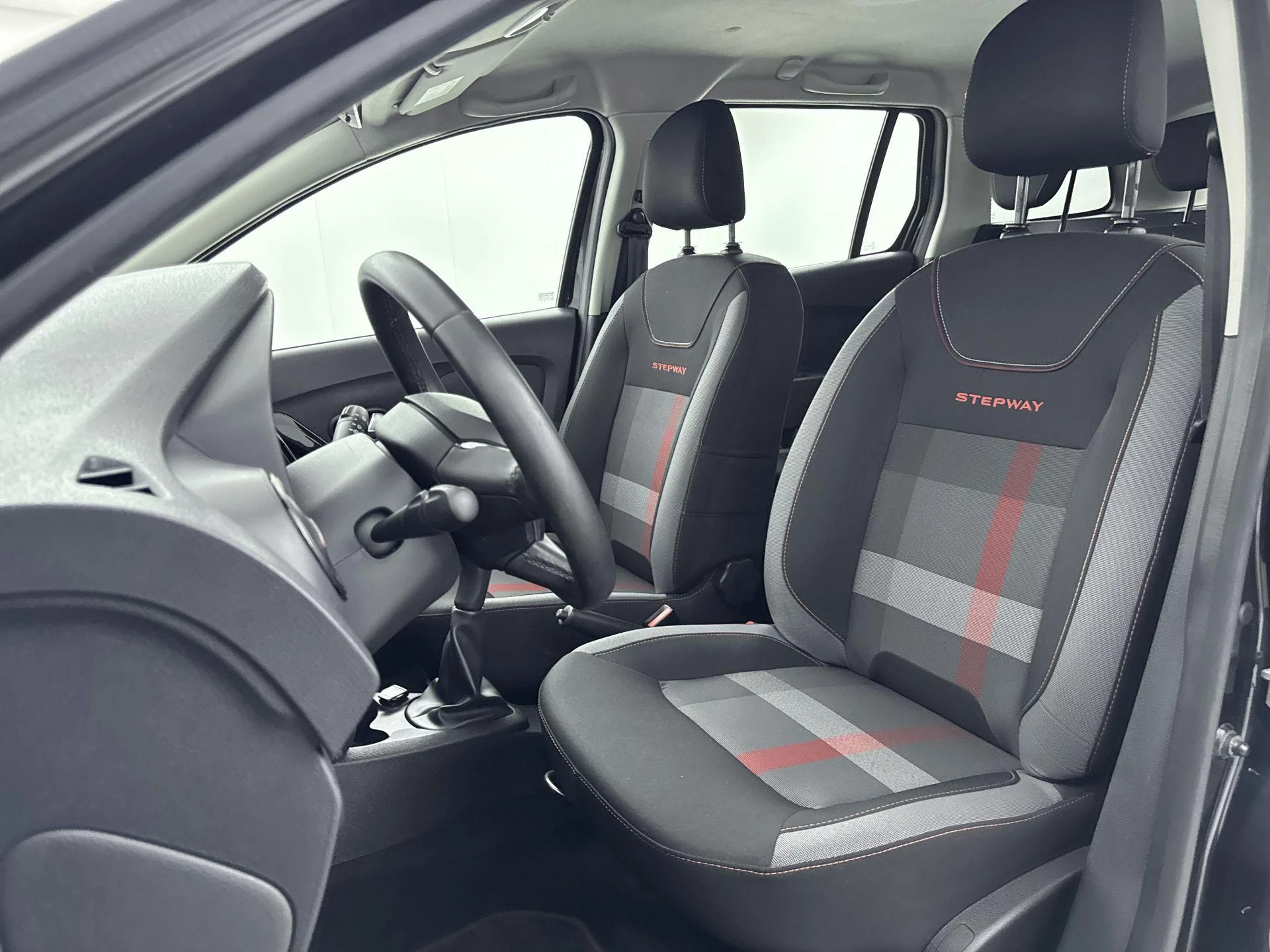 Dacia-Logan-image-25