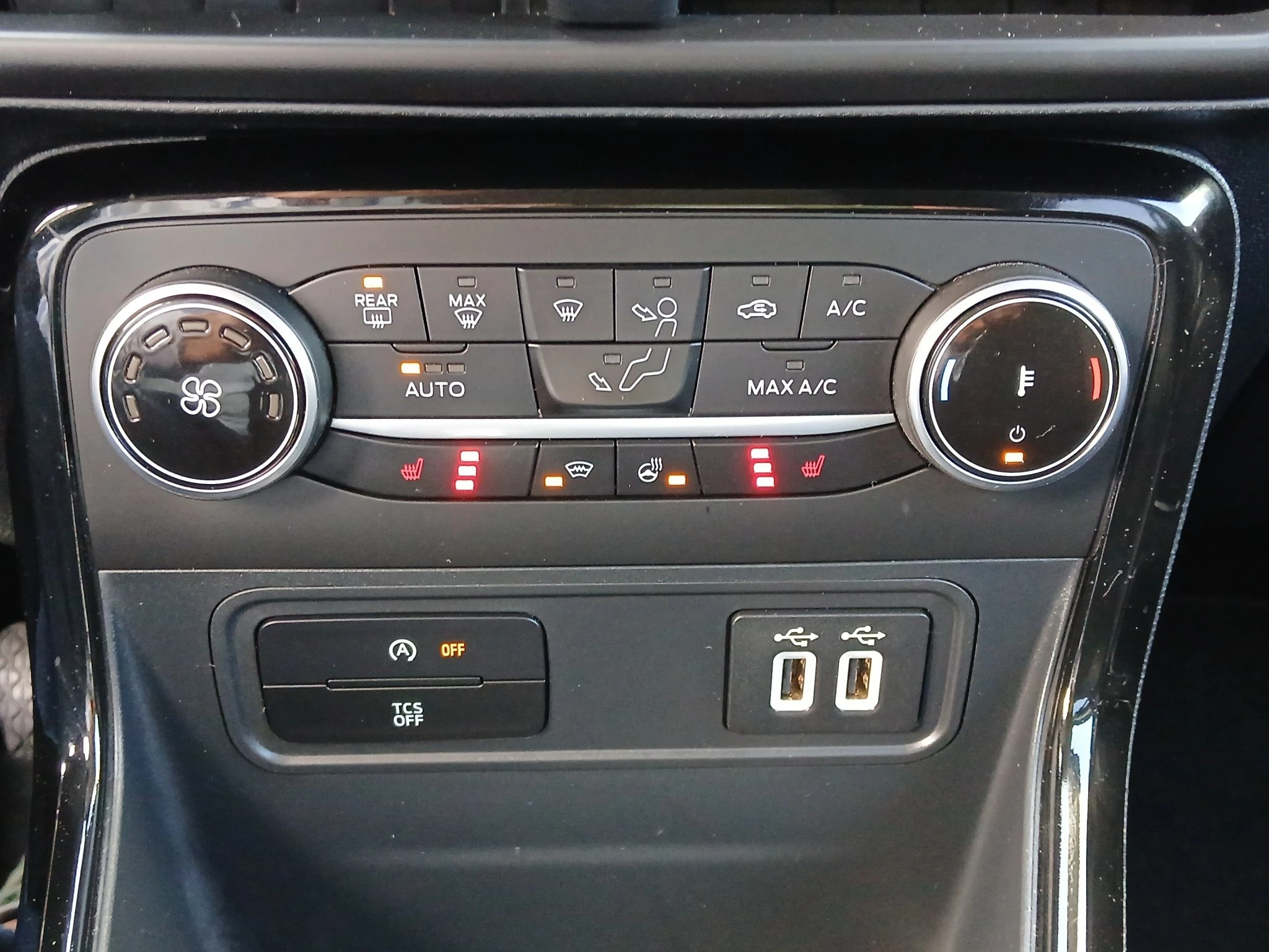 Ford-EcoSport-image-23