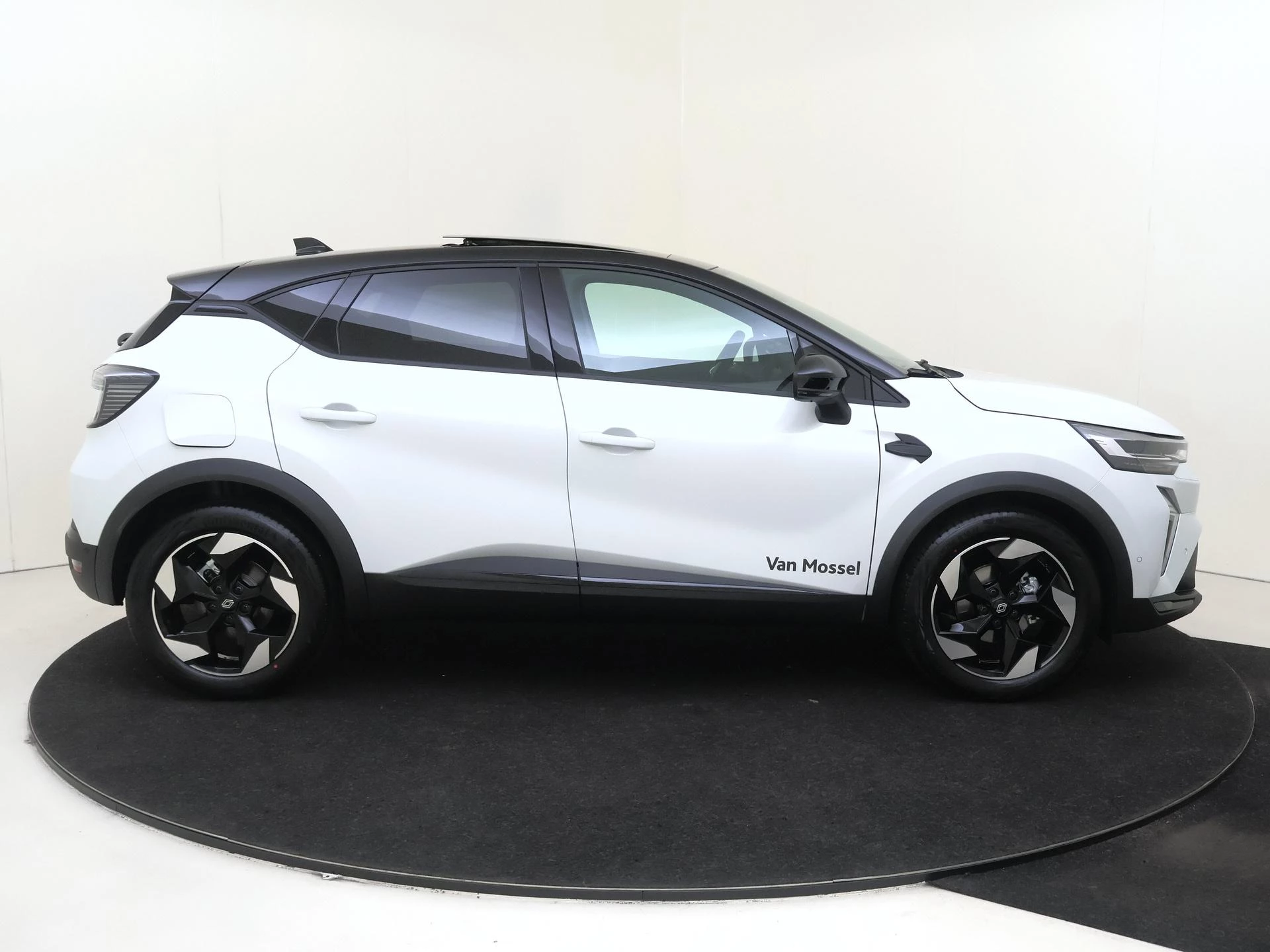 Renault-Captur-image-8