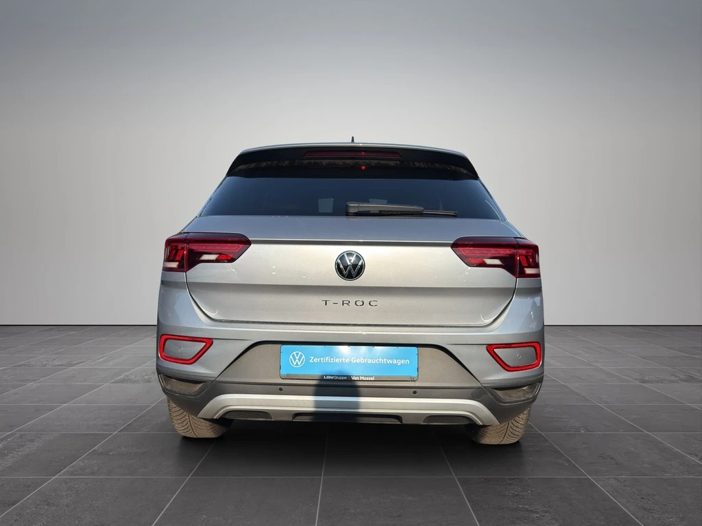 Volkswagen-T-Roc-image-2