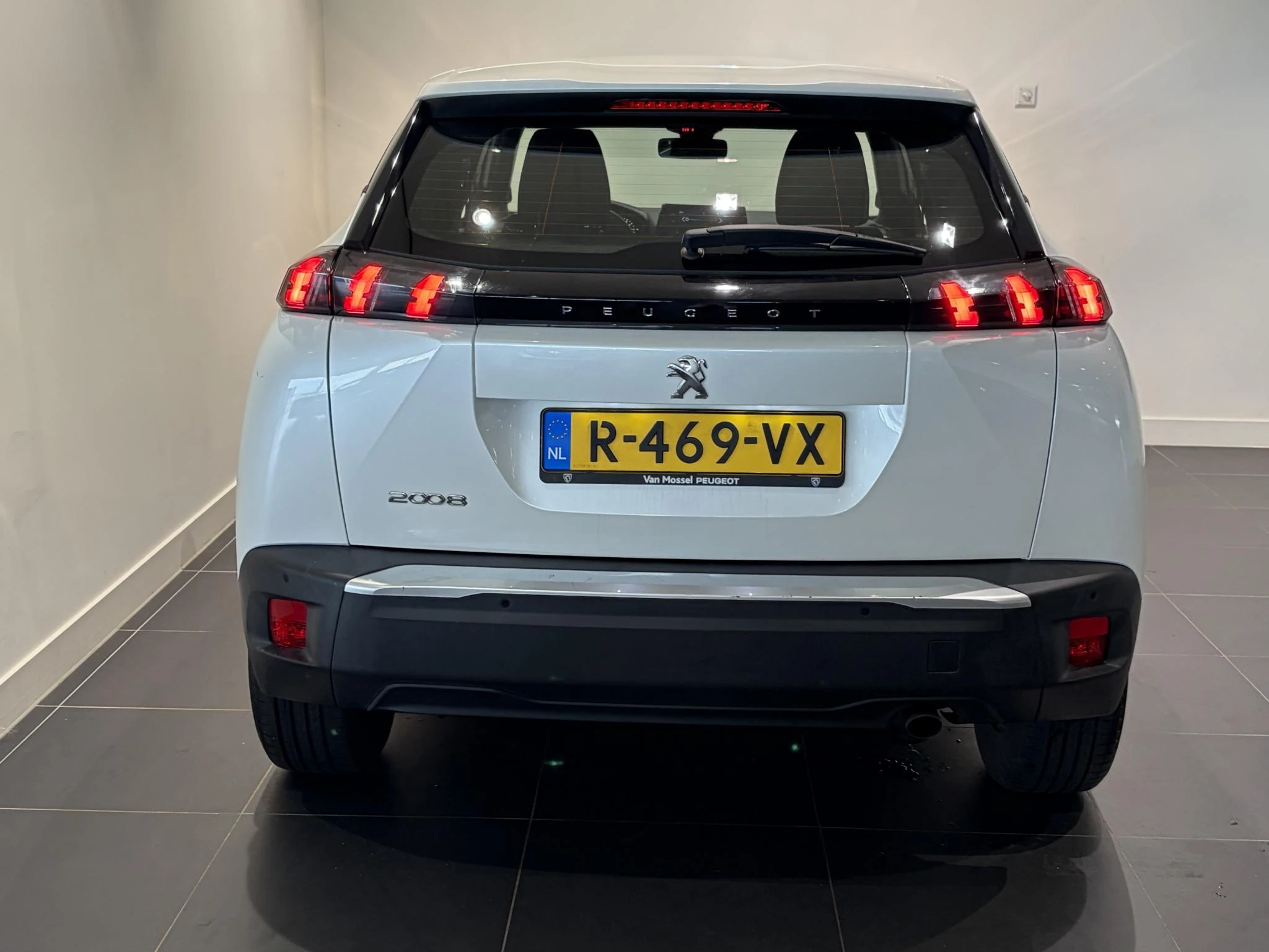 Peugeot-2008-image-4