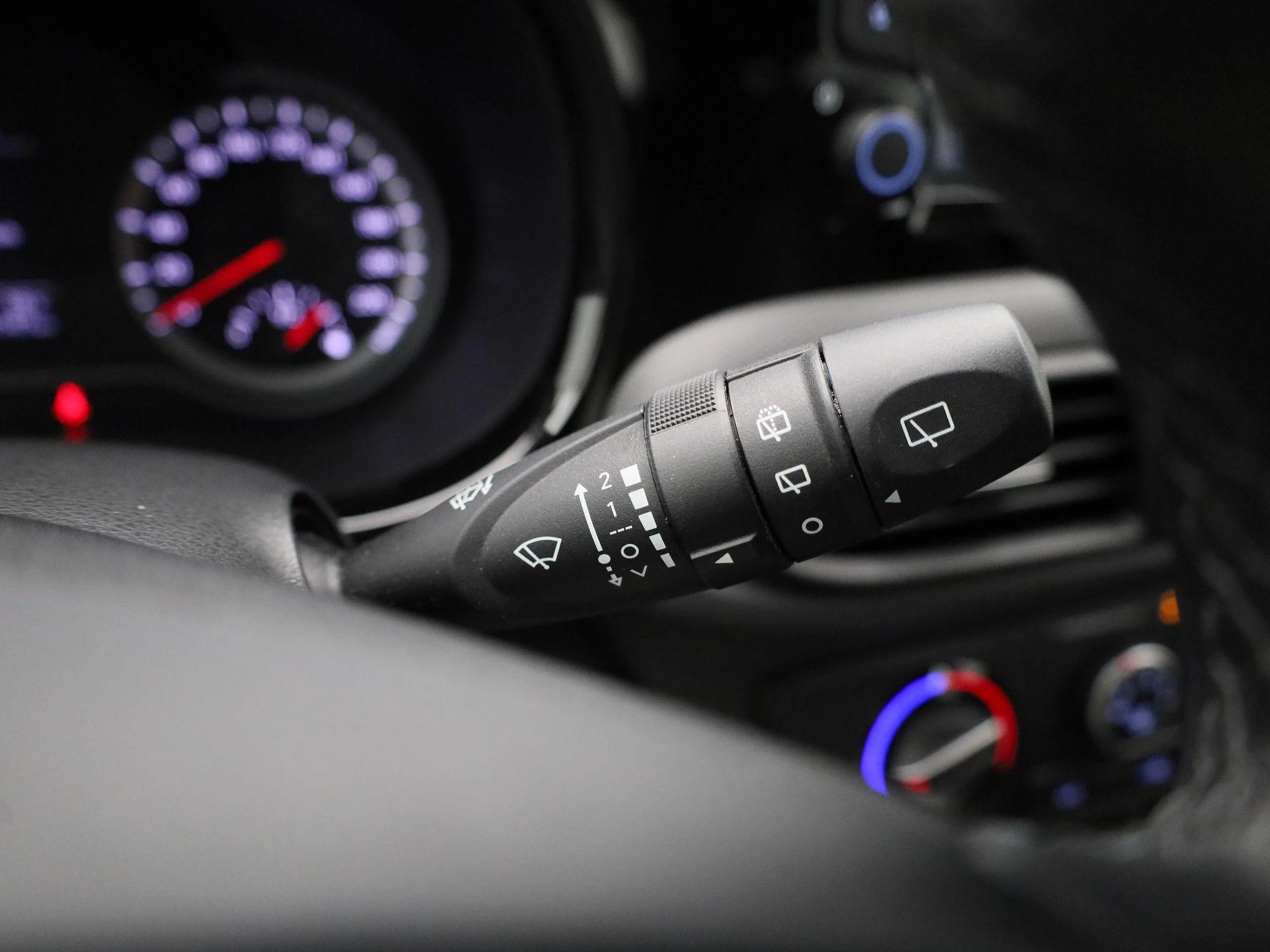 Hyundai-i10-image-19