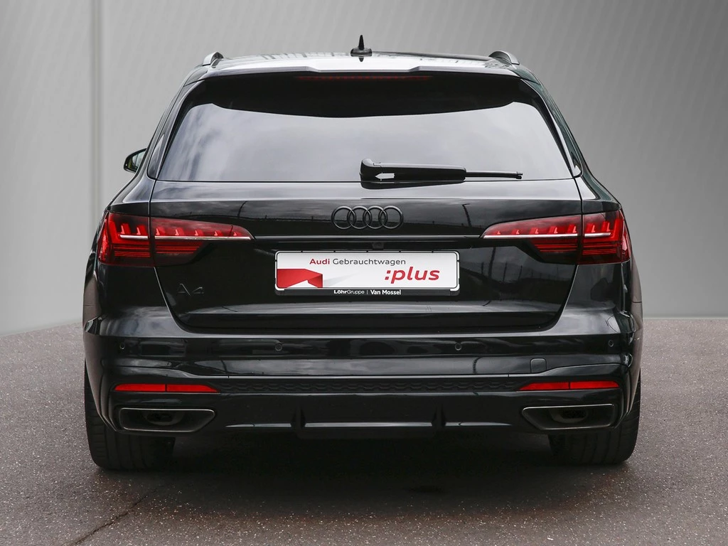 Audi A4 Avant 40 TFSI S line competition + Matrix