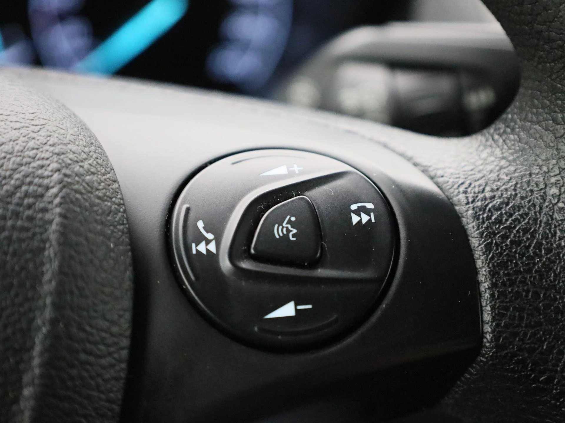 Ford-Transit Connect-image-26