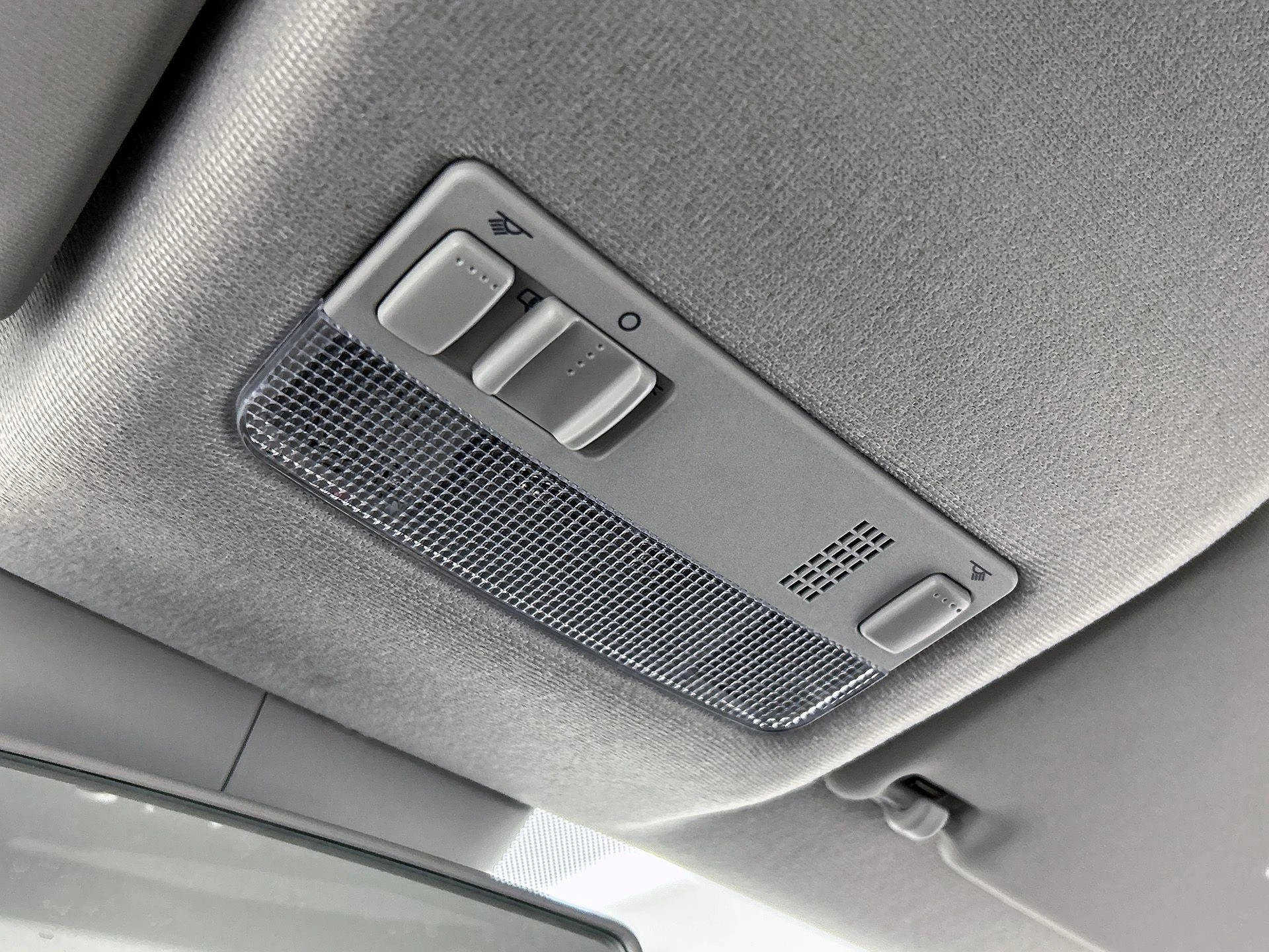 Volkswagen-up!-image-12