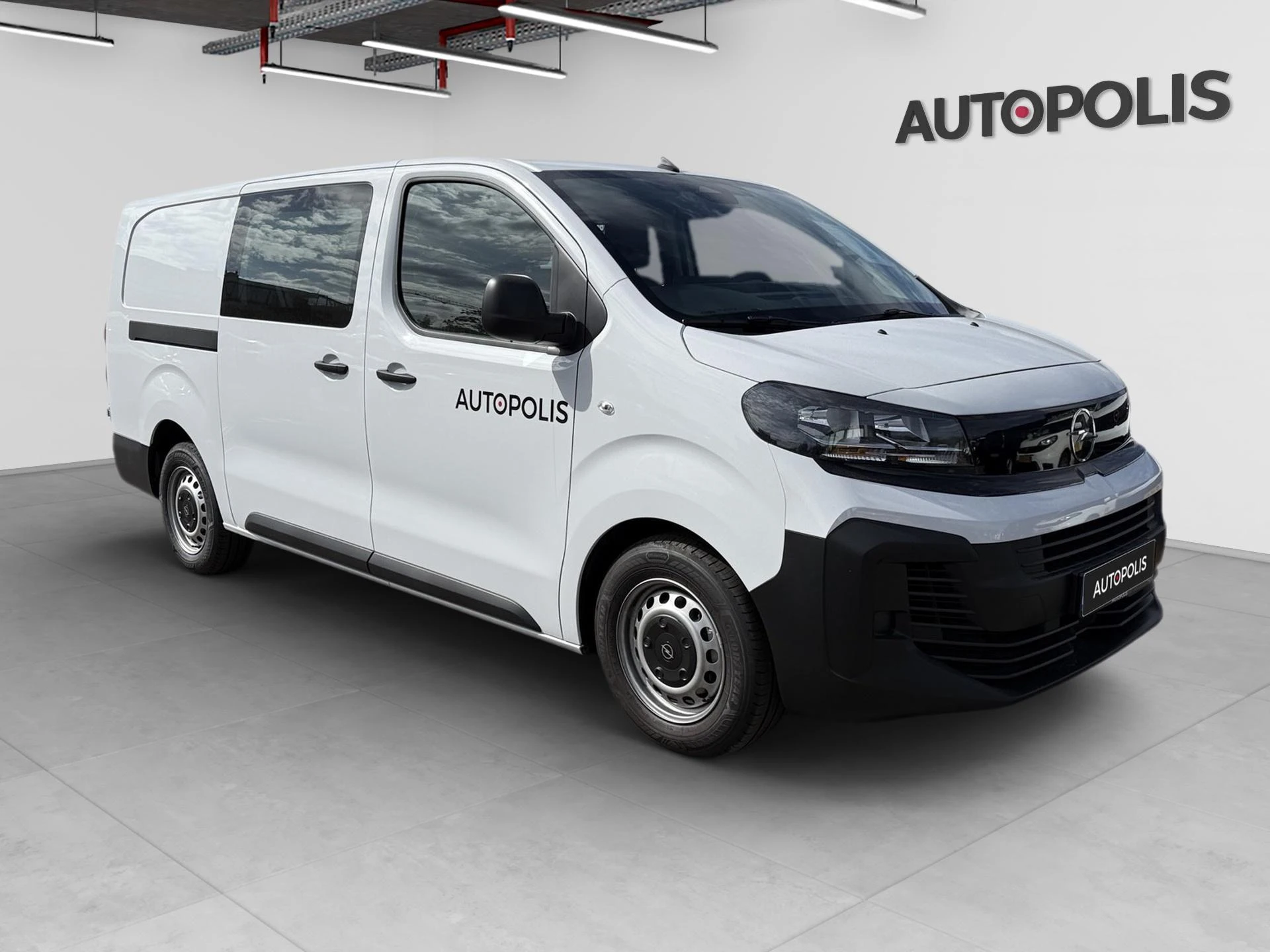 Opel-Vivaro-image-15