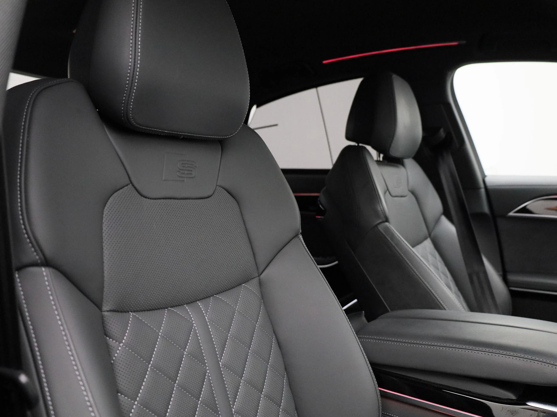 Audi-A8-image-50