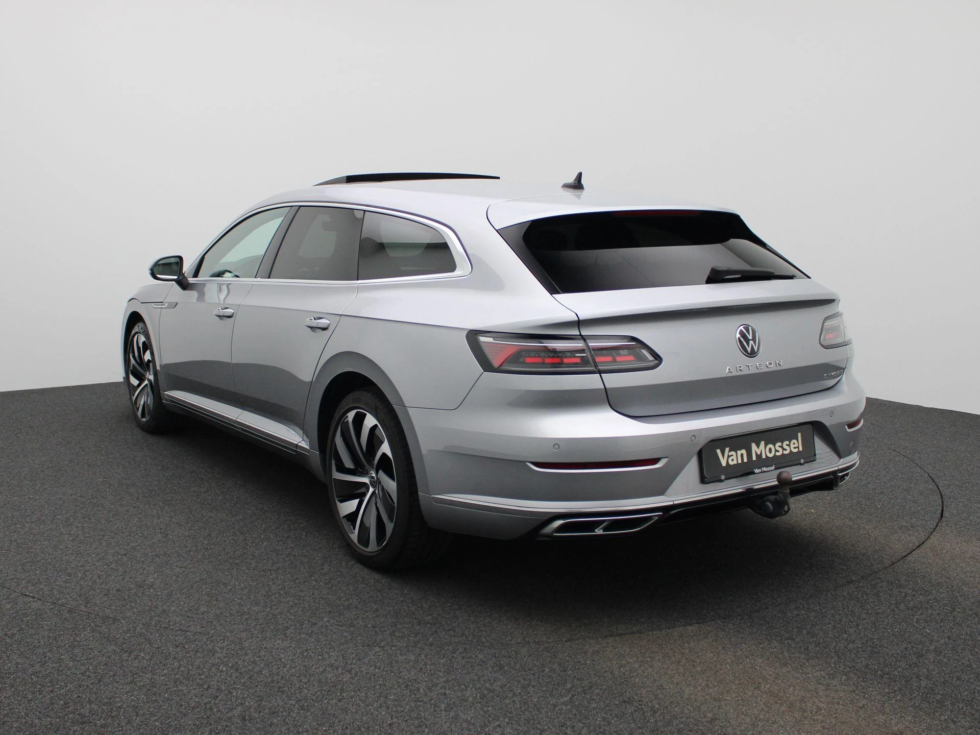 Volkswagen-Arteon-image-1