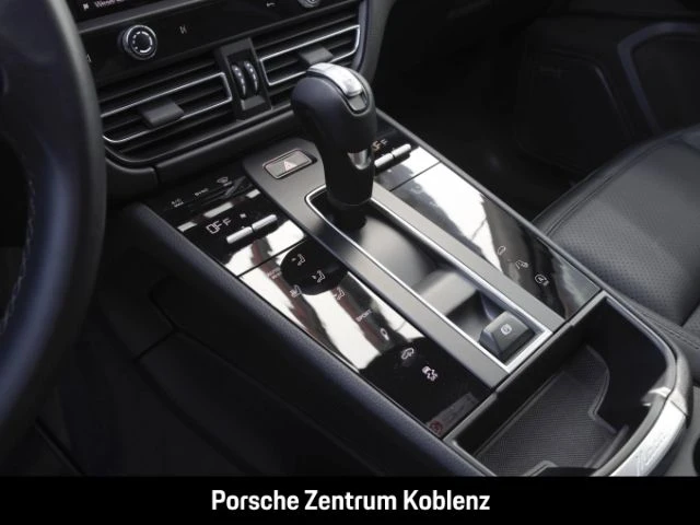 Porsche-Macan-image-26