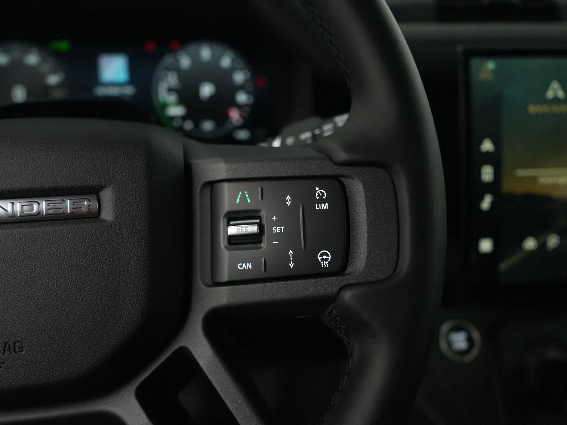 Land Rover-Defender-image-14