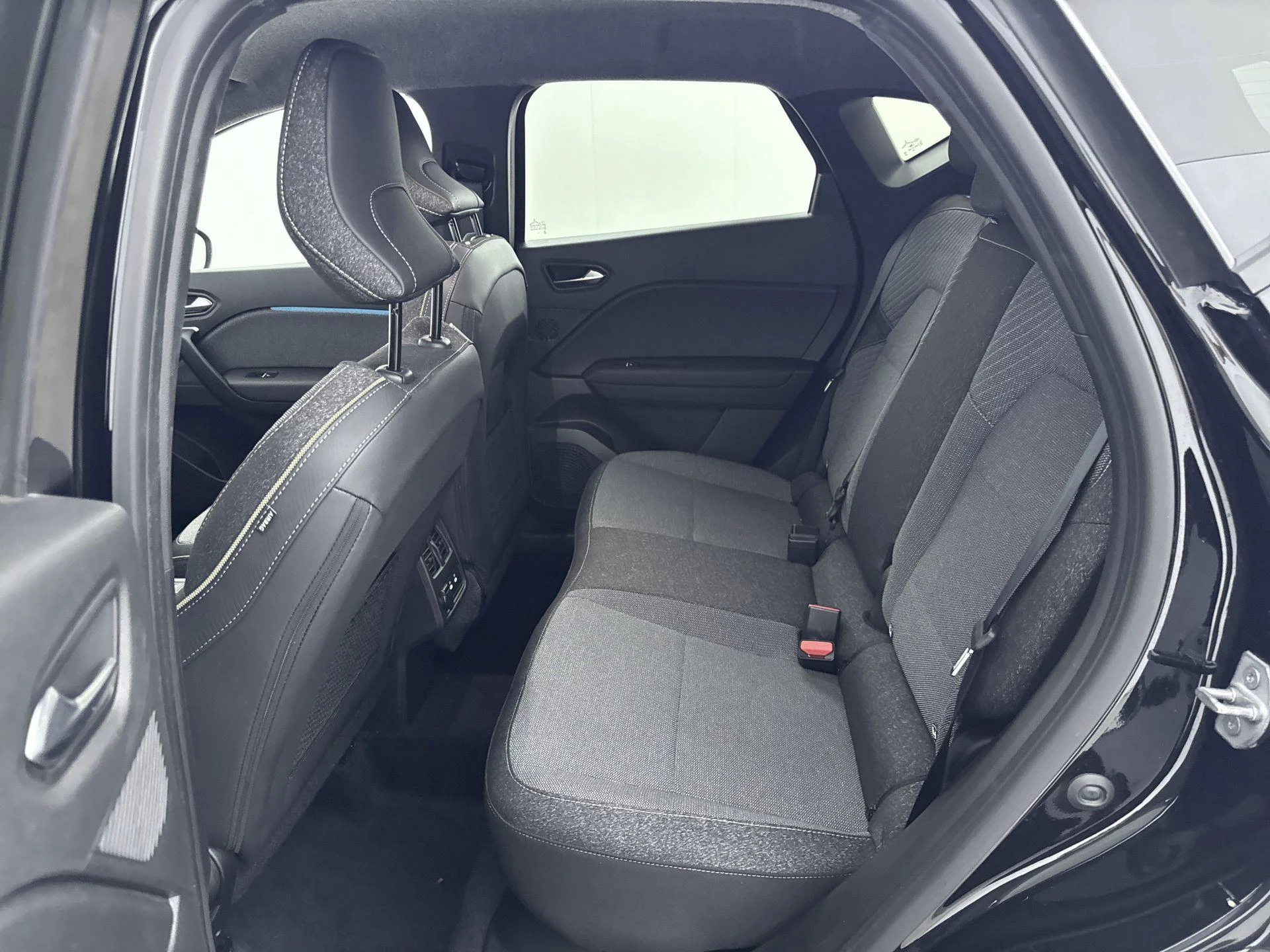 Renault Captur 1.8 E-Tech full hybrid 160 techno
